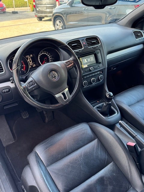 VW Golf Cabrio 1.2 TSI BlueMotion Technology Cup-image-11