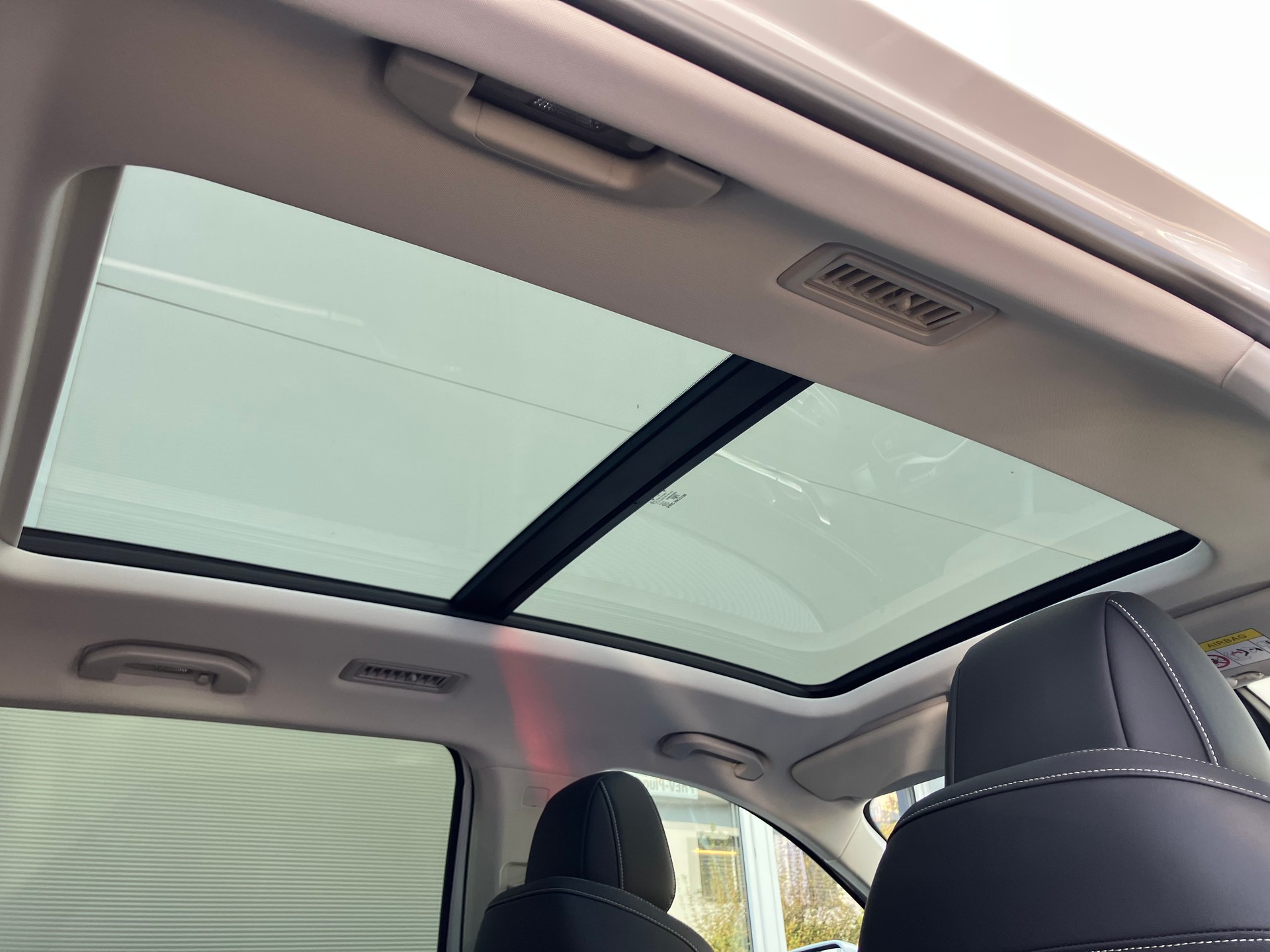 MG S9 1.5T PHEV Premium-image-4