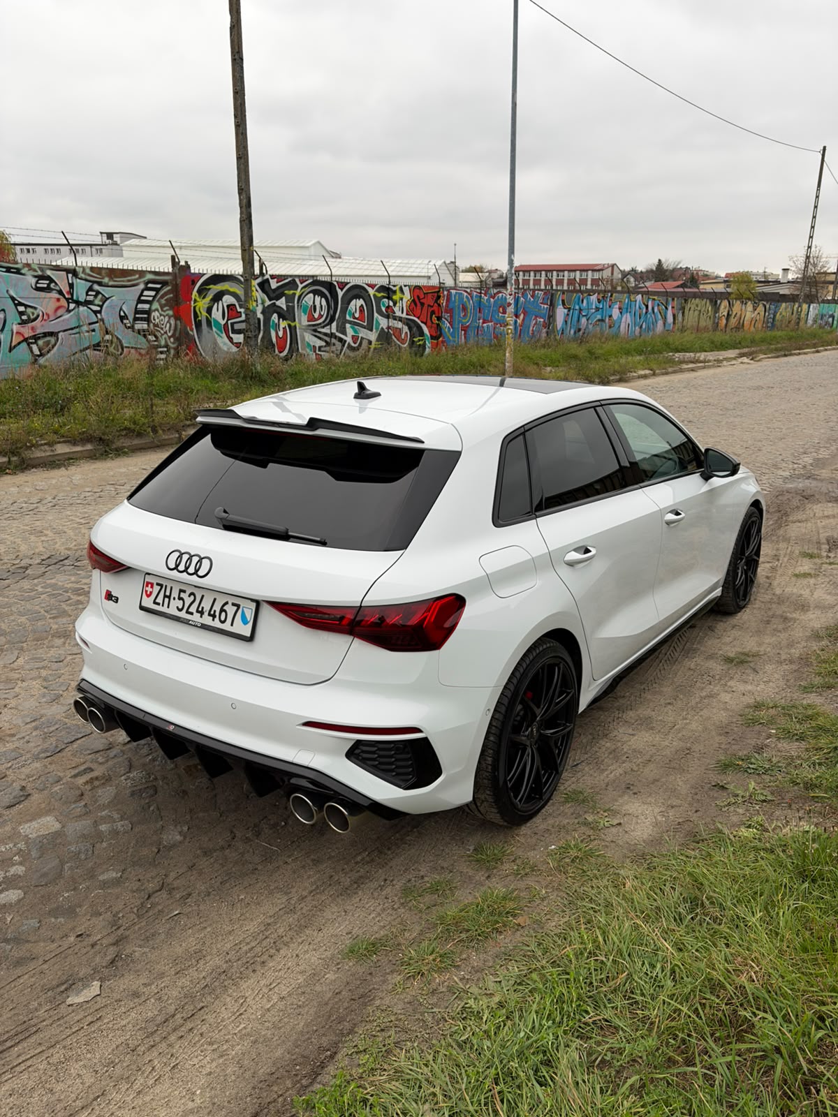 AUDI A3 Sportback 35 TFSI S line S-tronic-image-11