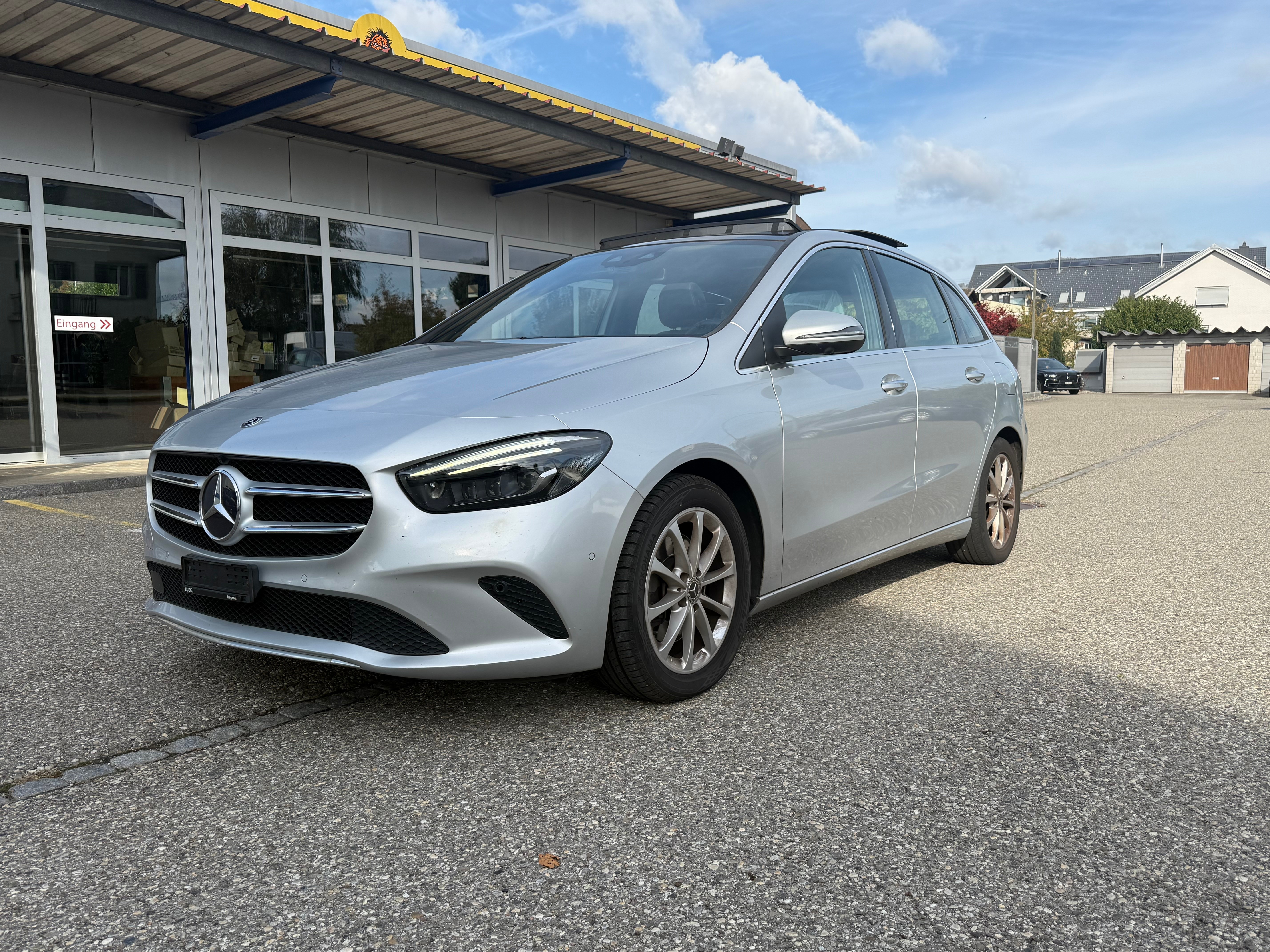 Car photo