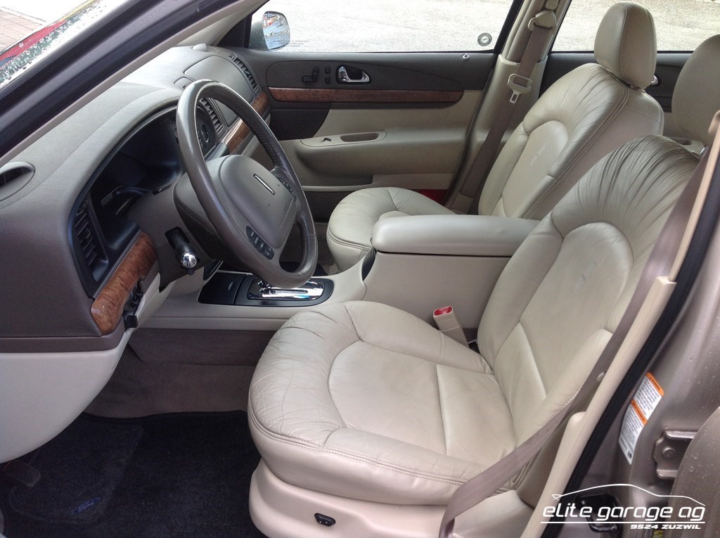 LINCOLN Continental-image-11