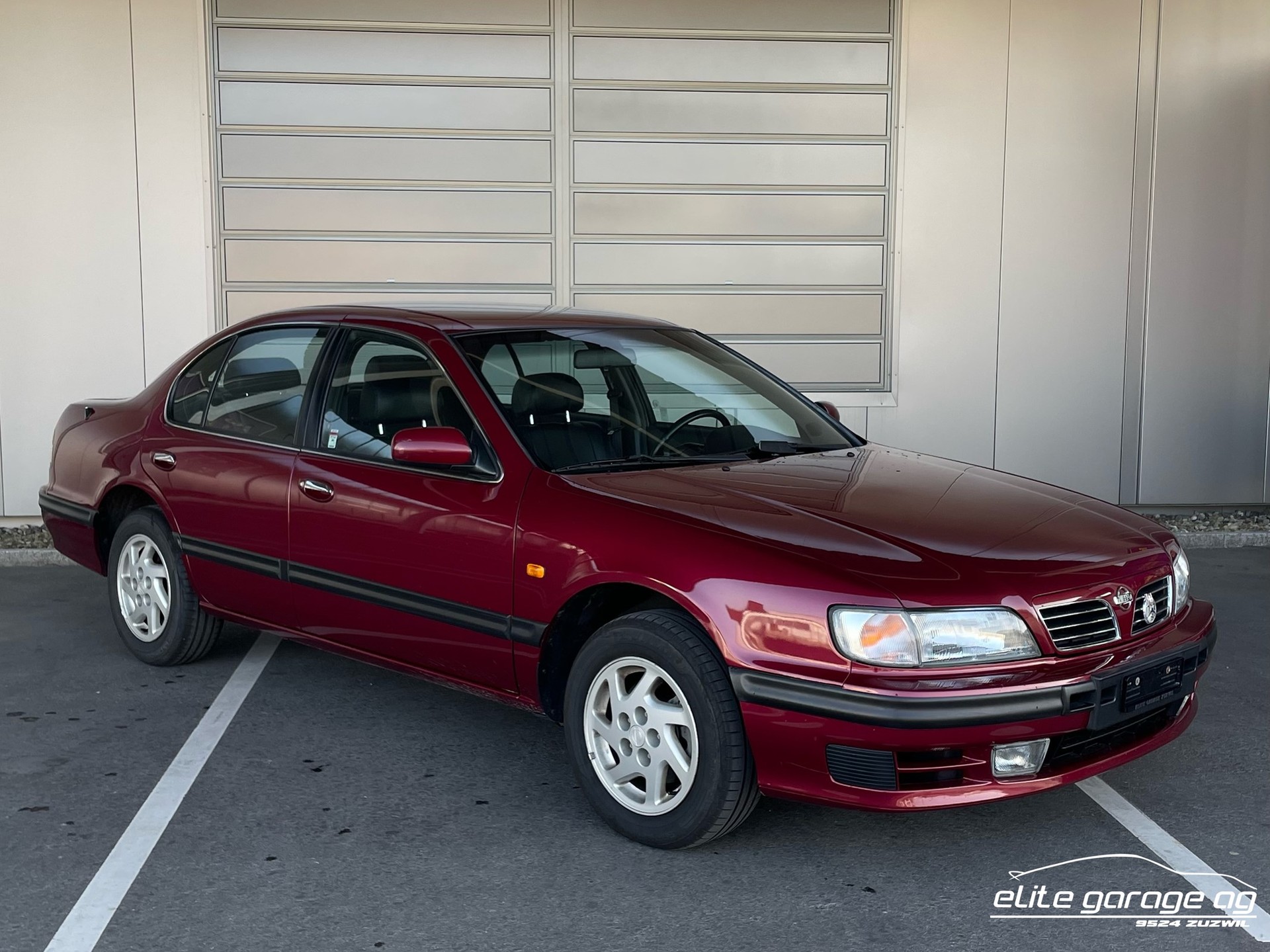 NISSAN Maxima 3.0 V6 SE A-image-6
