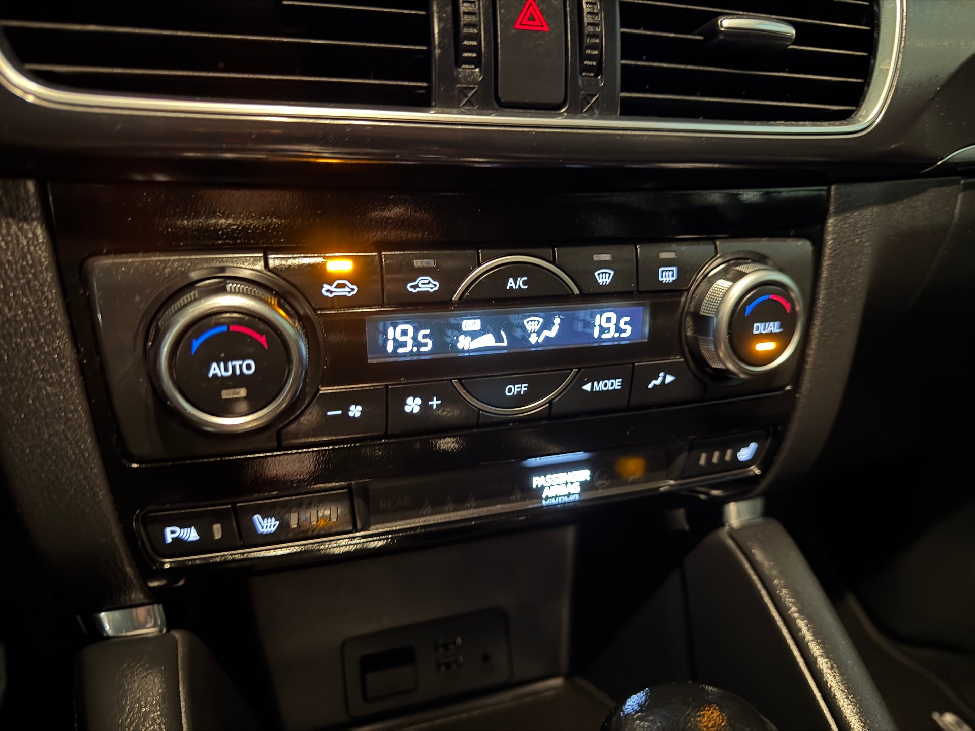 MAZDA CX-5 2.2 D HP Revolution AWD Automatic-image-29