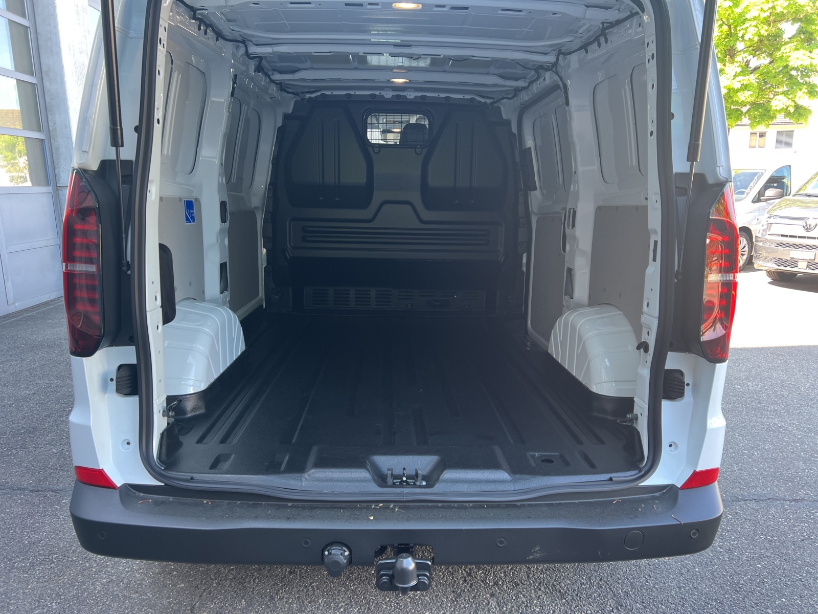 VW e-Transporter 70 kWh-image-9