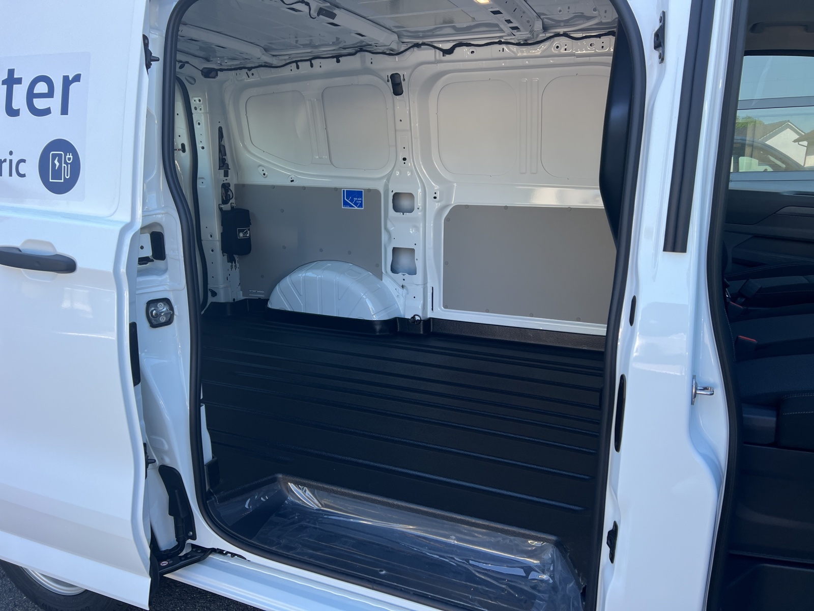 VW e-Transporter 70 kWh-image-8