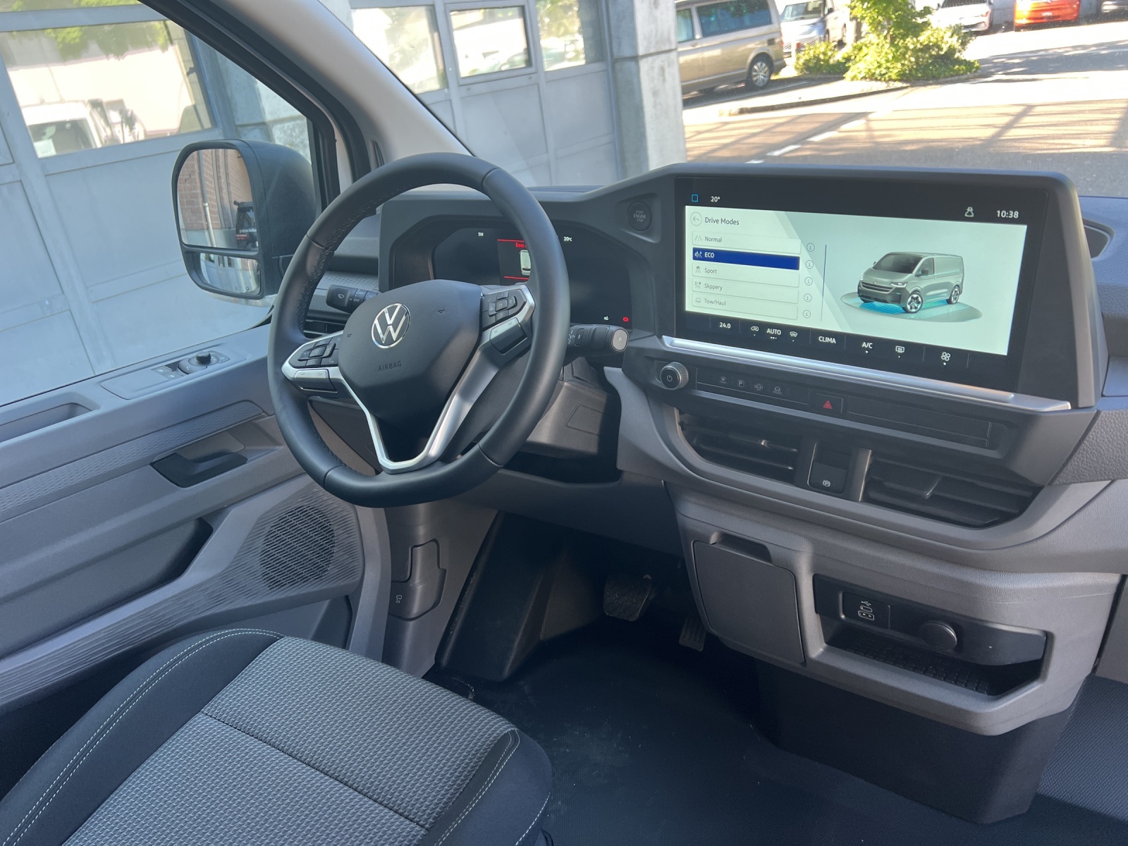 VW e-Transporter 70 kWh-image-7