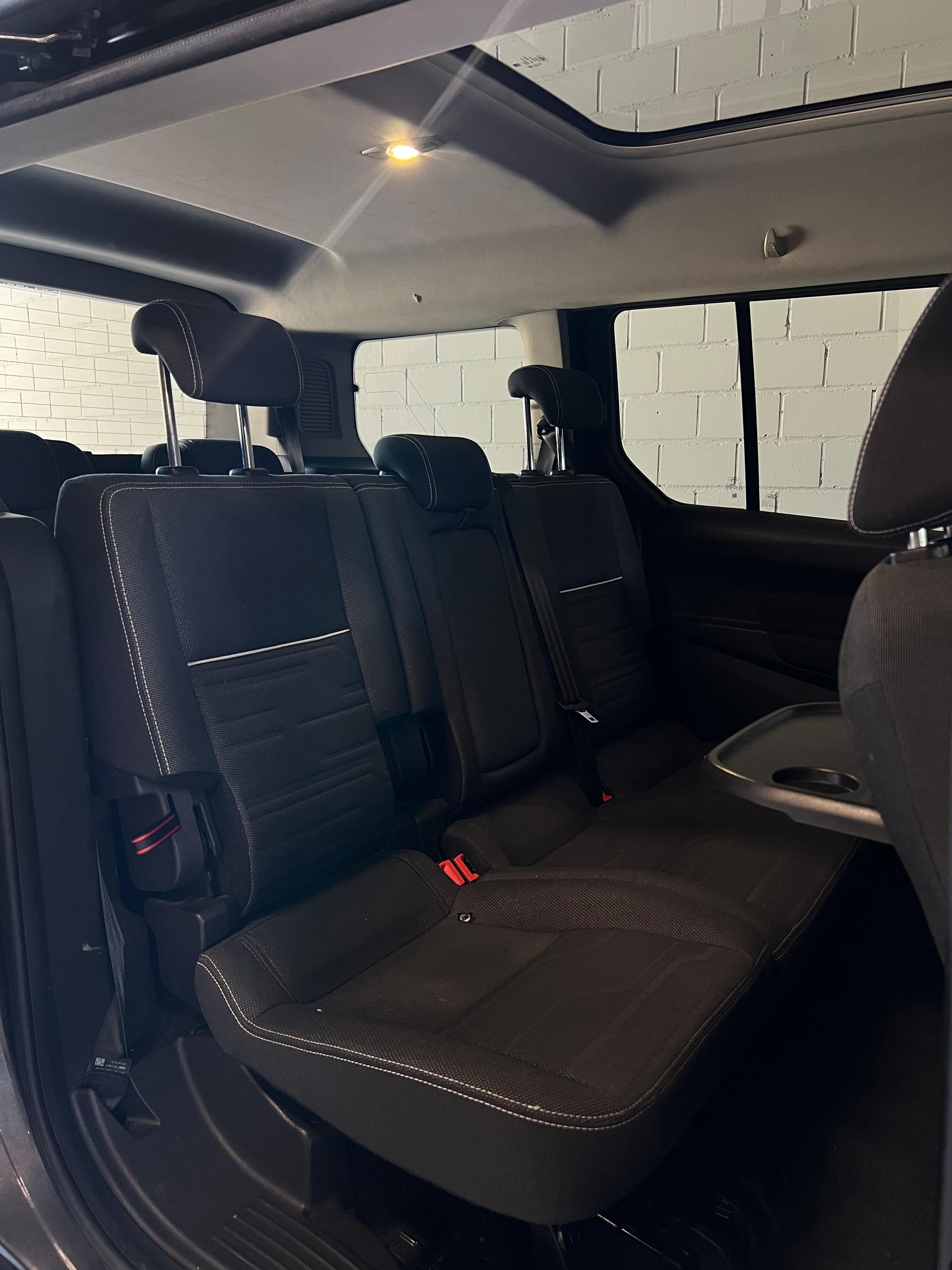 FORD TOURNEO CONNECT-image-10