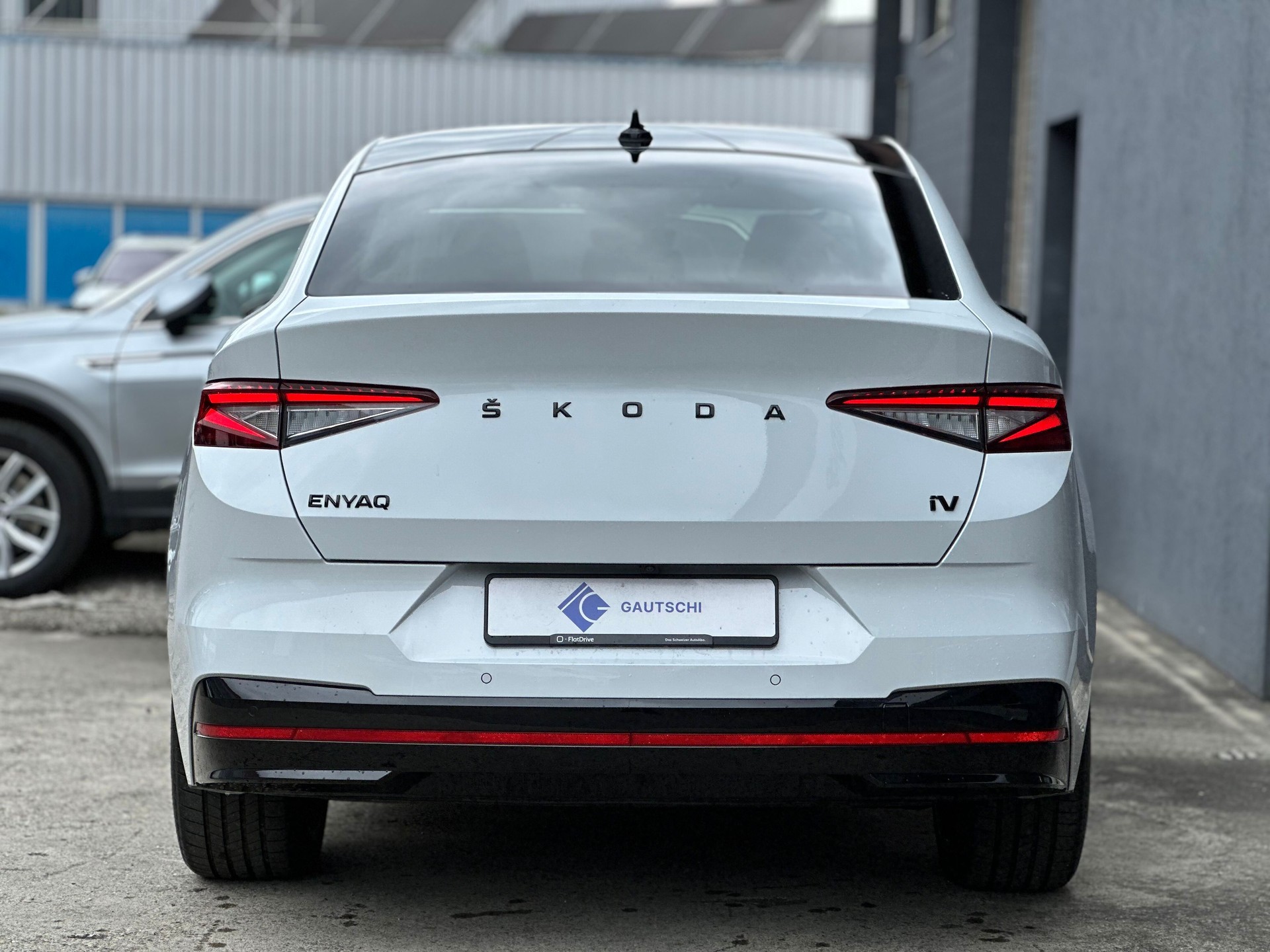 SKODA Enyaq Coupé RS iV 80 4x4-image-4