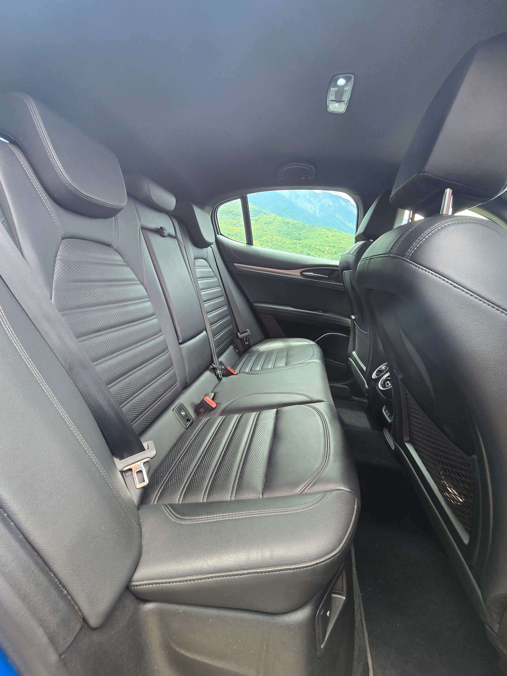 ALFA ROMEO Stelvio 2.0 Veloce Q4 Automatic-image-16