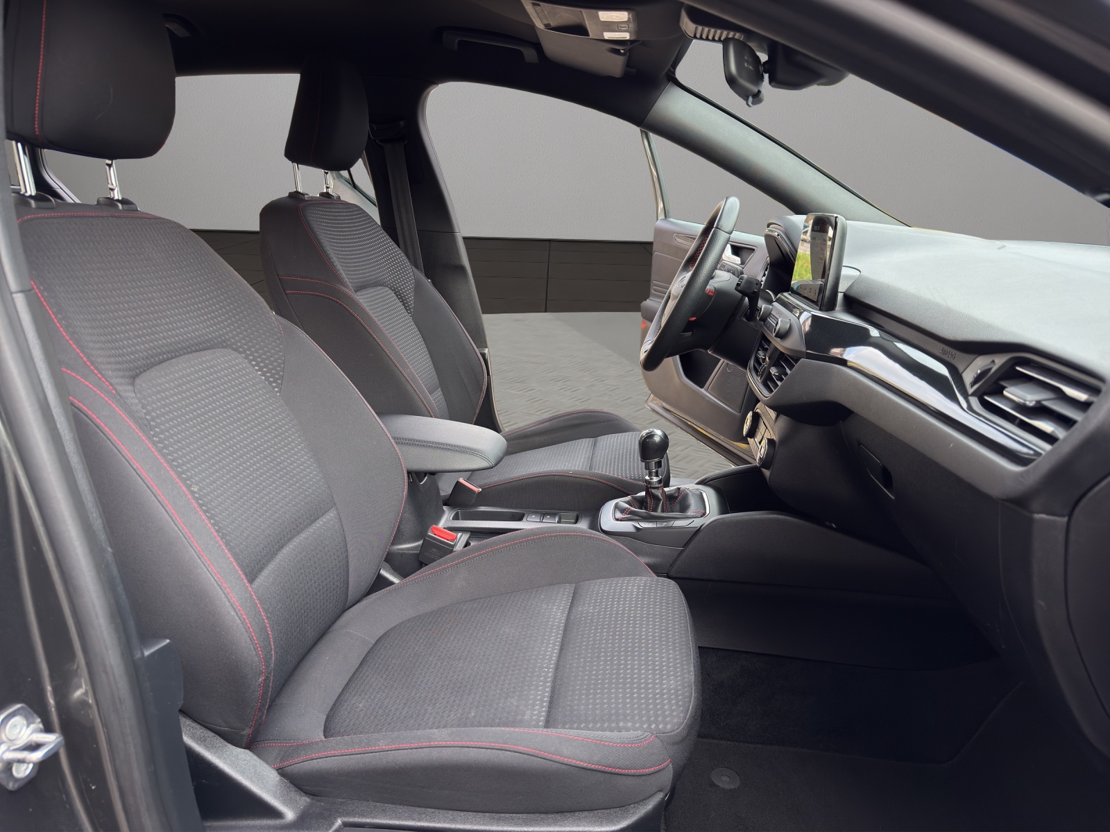 FORD Focus 1.0 SCTi ST-LINE-image-16