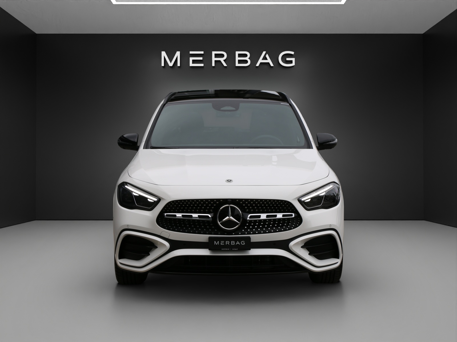 MERCEDES-BENZ GLA 200 7G-DCT Night Star-image-13