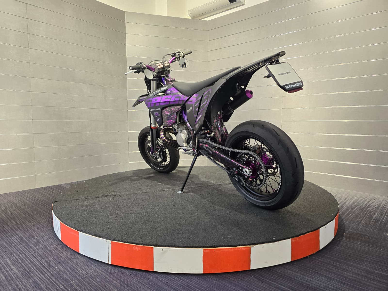 GASGAS EC 300-showroom-element-3