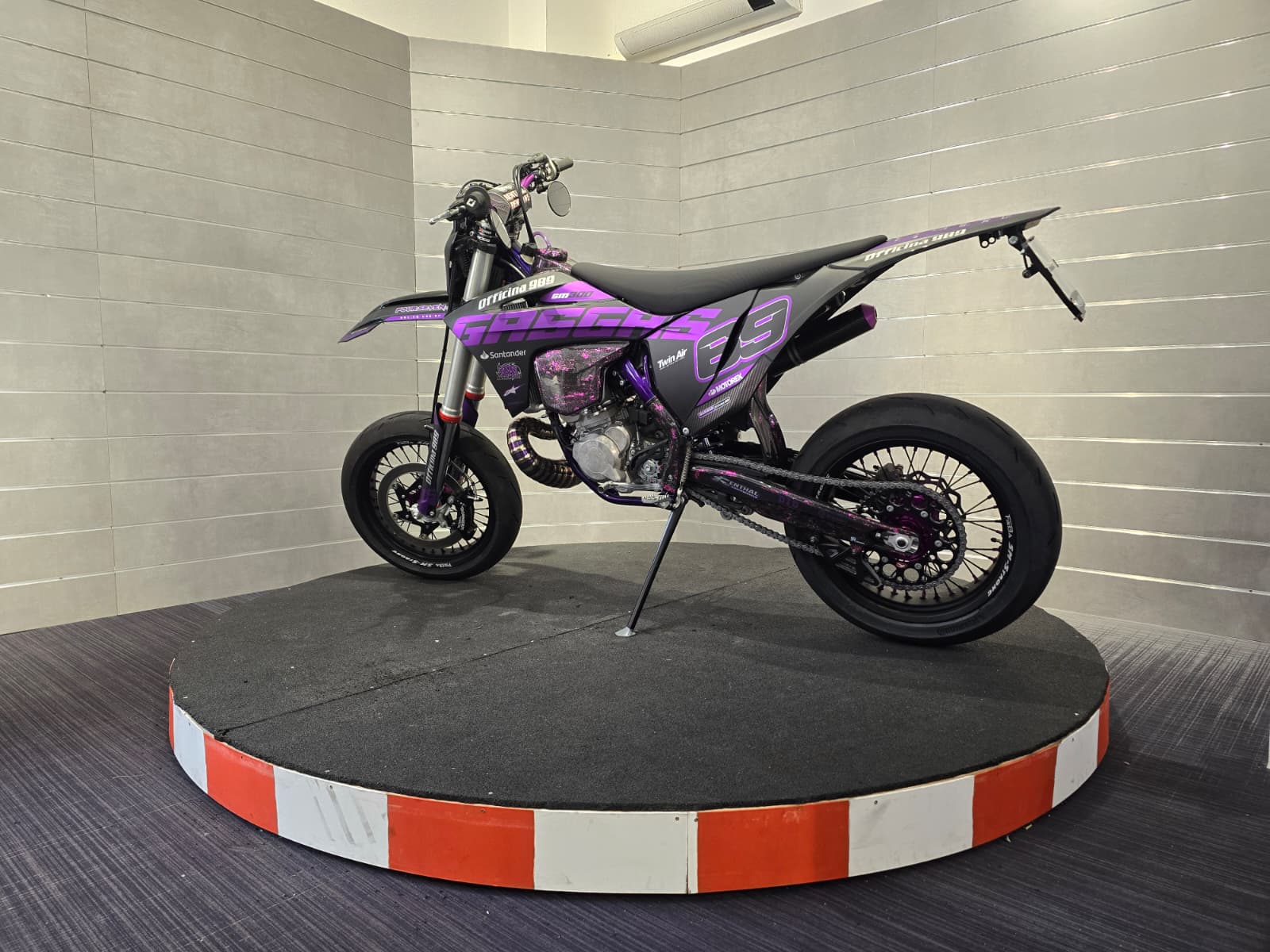 GASGAS EC 300-showroom-element-2