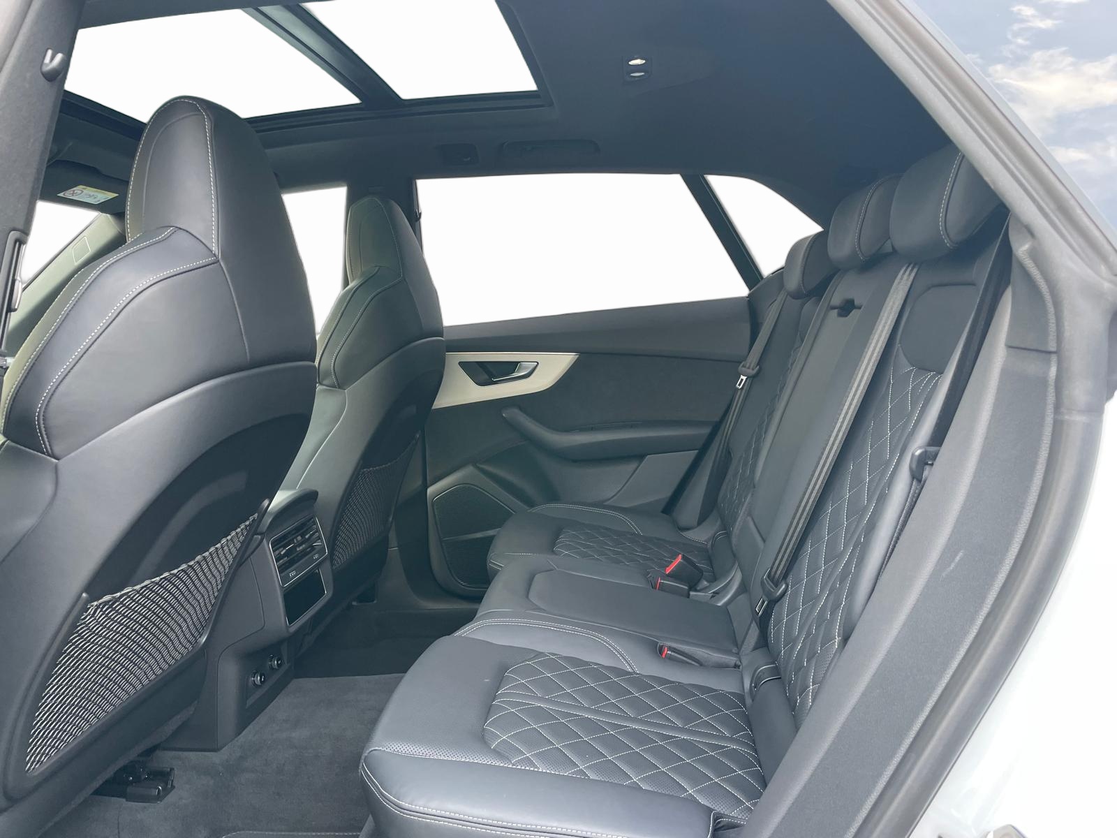 AUDI SQ8 TFSI quattro tiptronic-image-7