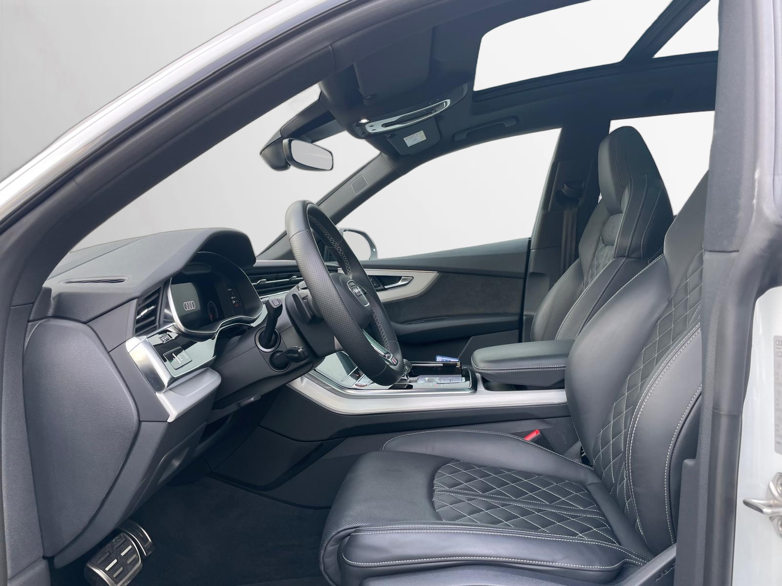 AUDI SQ8 TFSI quattro tiptronic-image-4