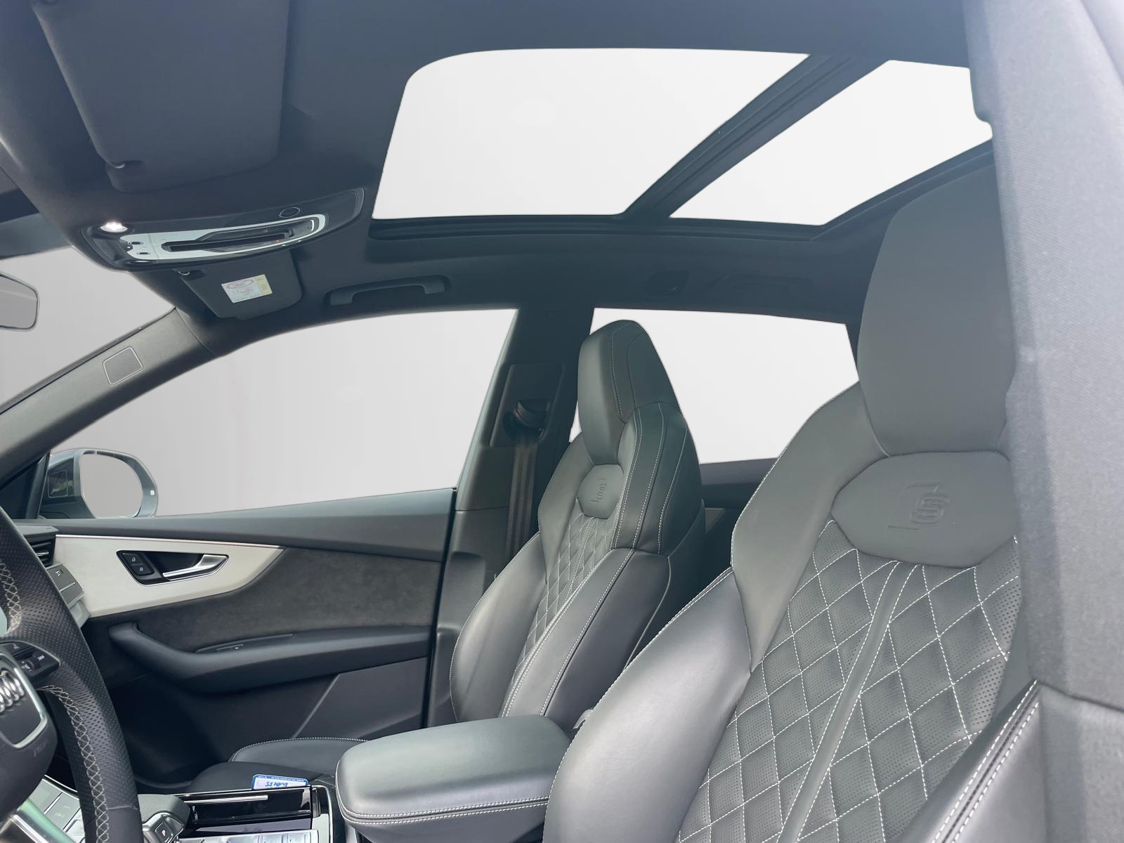 AUDI SQ8 TFSI quattro tiptronic-image-5