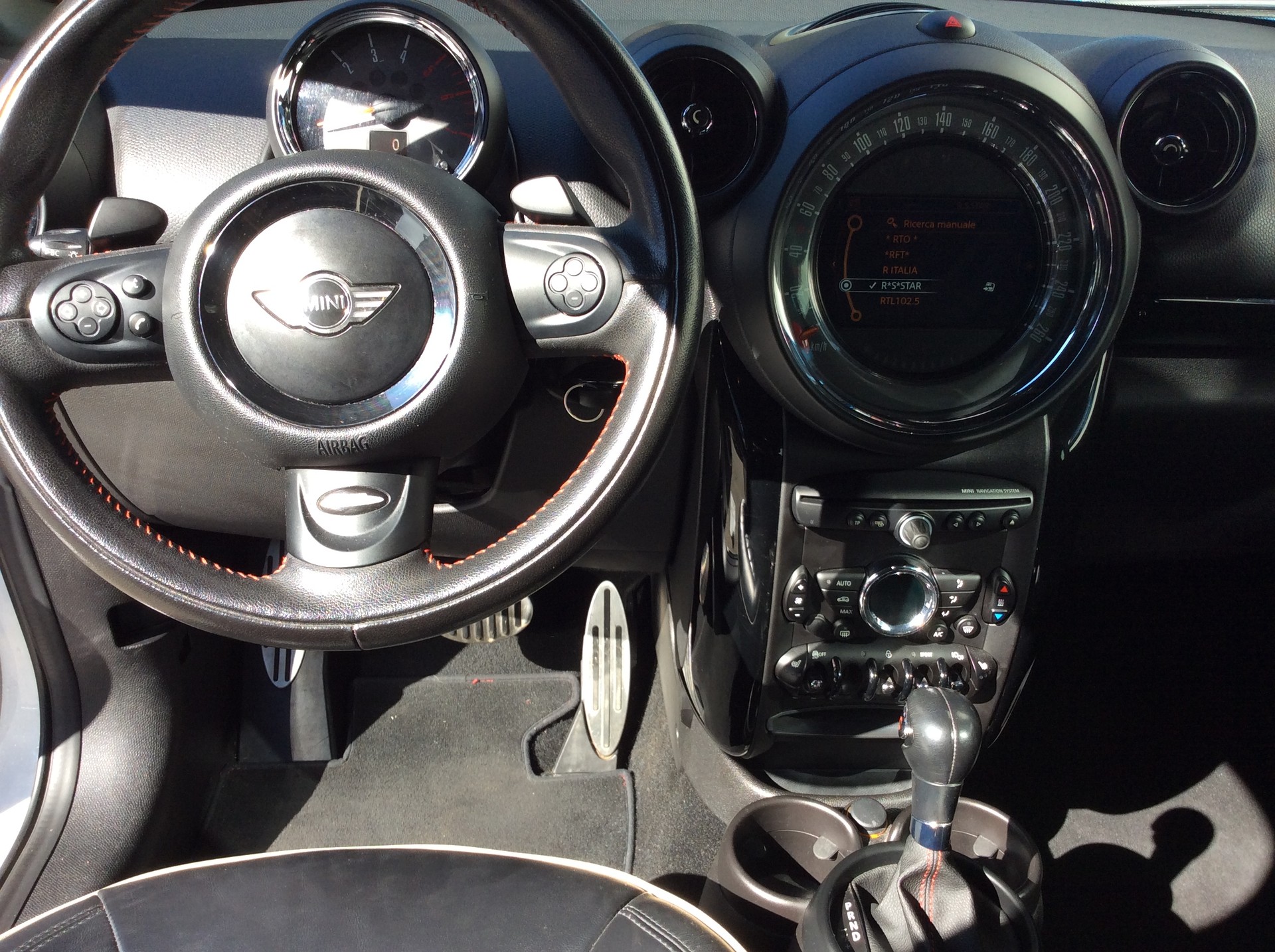 MINI Countryman Cooper SD ALL4 Steptronic-image-5