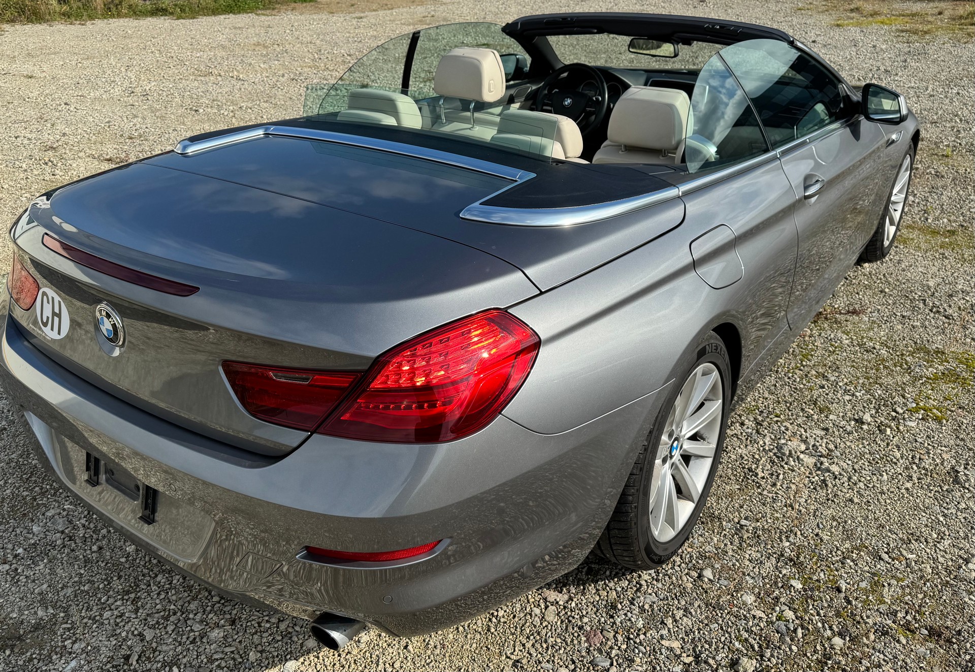 BMW 640i Cabrio-image-2