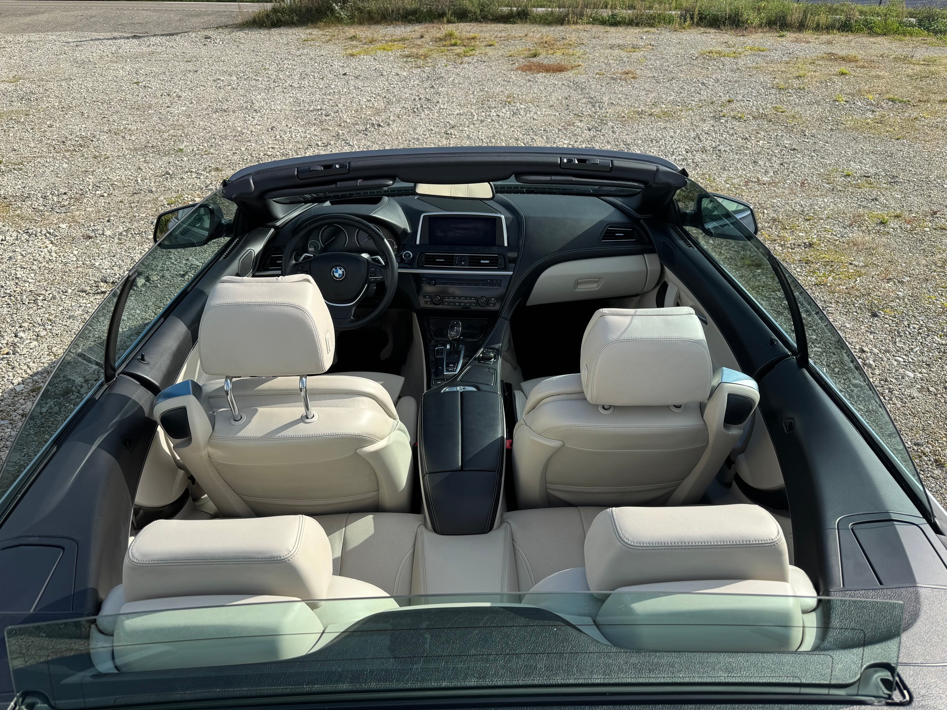 BMW 640i Cabrio-image-5