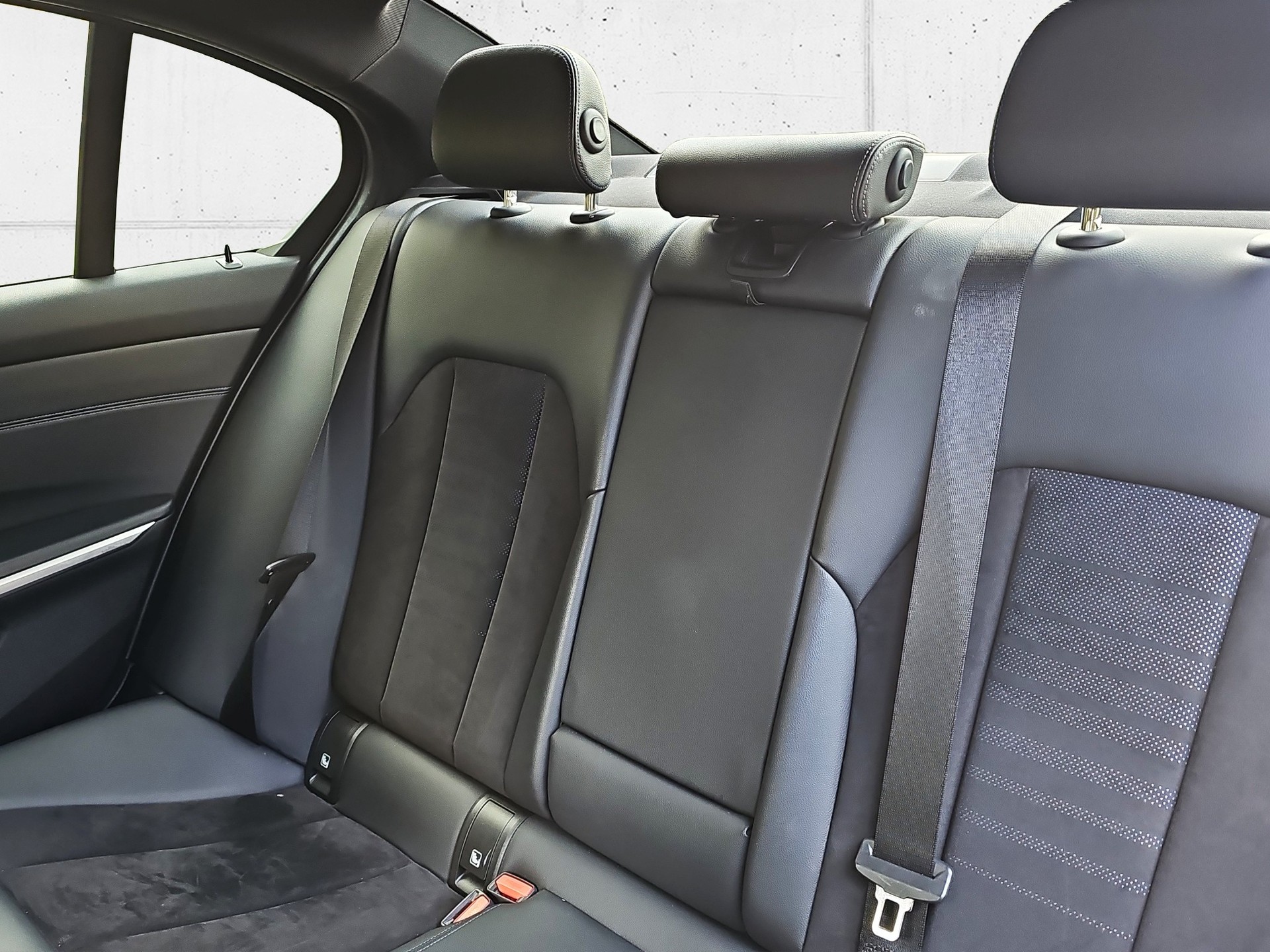 BMW 330i xDrive Steptronic M Sport-image-20