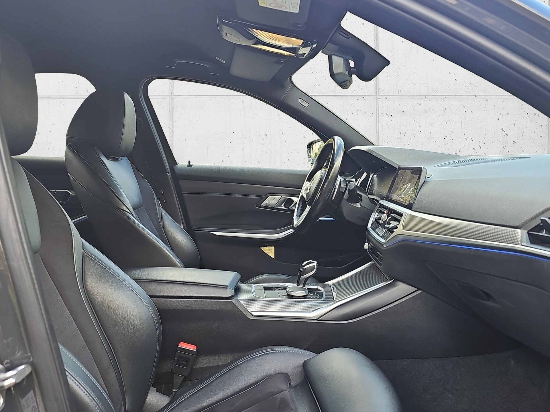 BMW 330i xDrive Steptronic M Sport-image-18