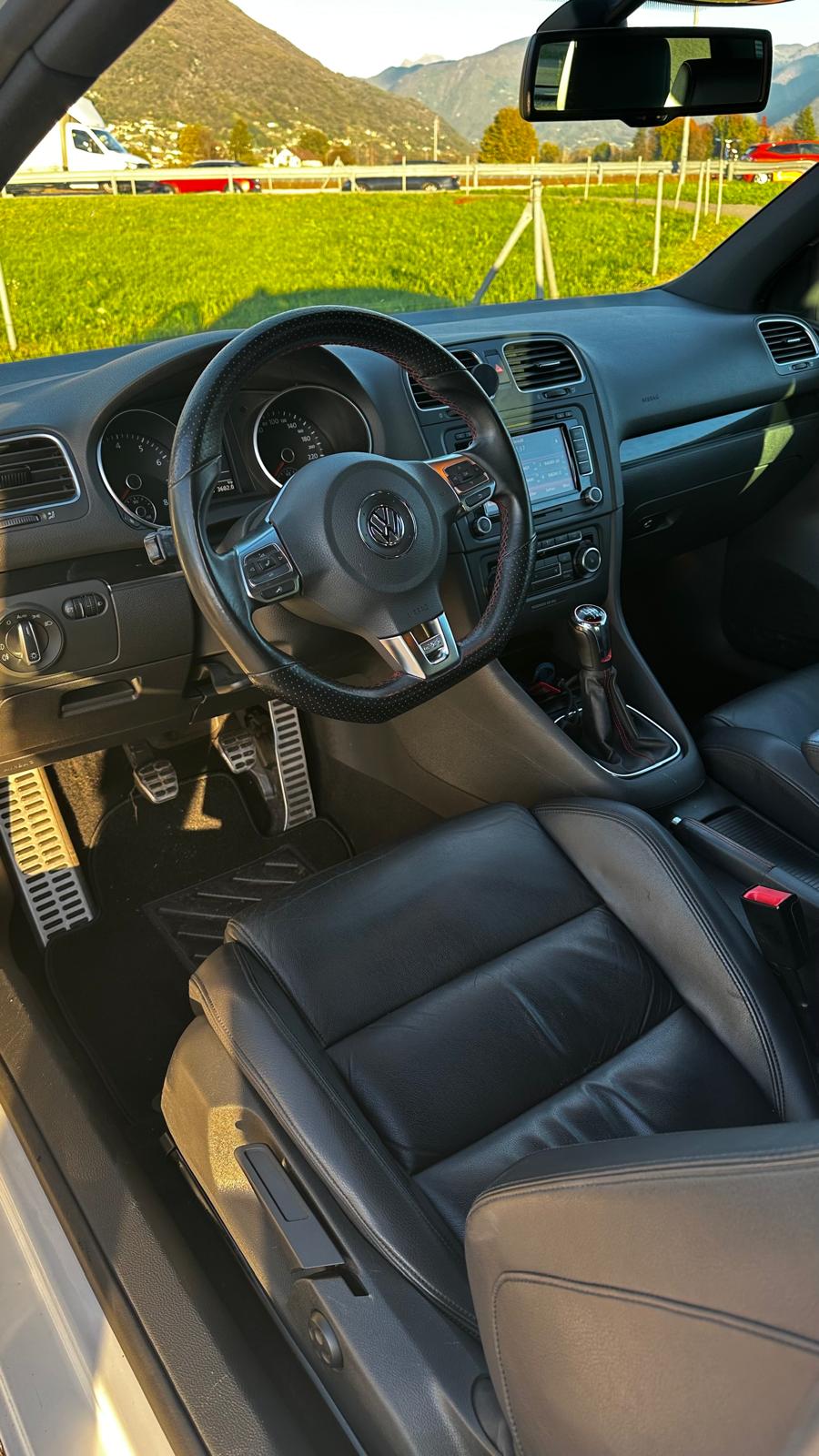 VW Golf 2.0 TSI GTI-image-5