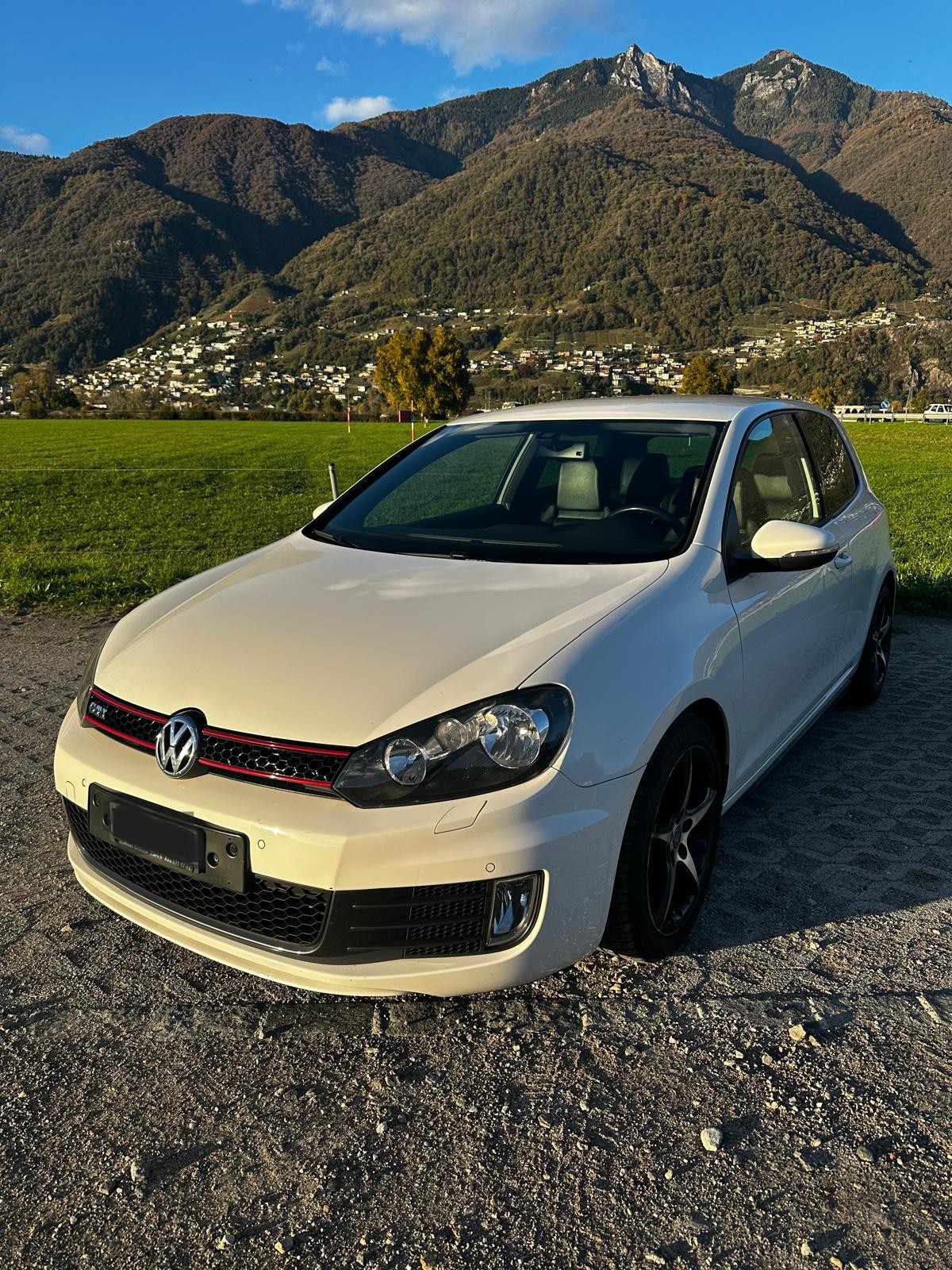 VW Golf 2.0 TSI GTI-image-0