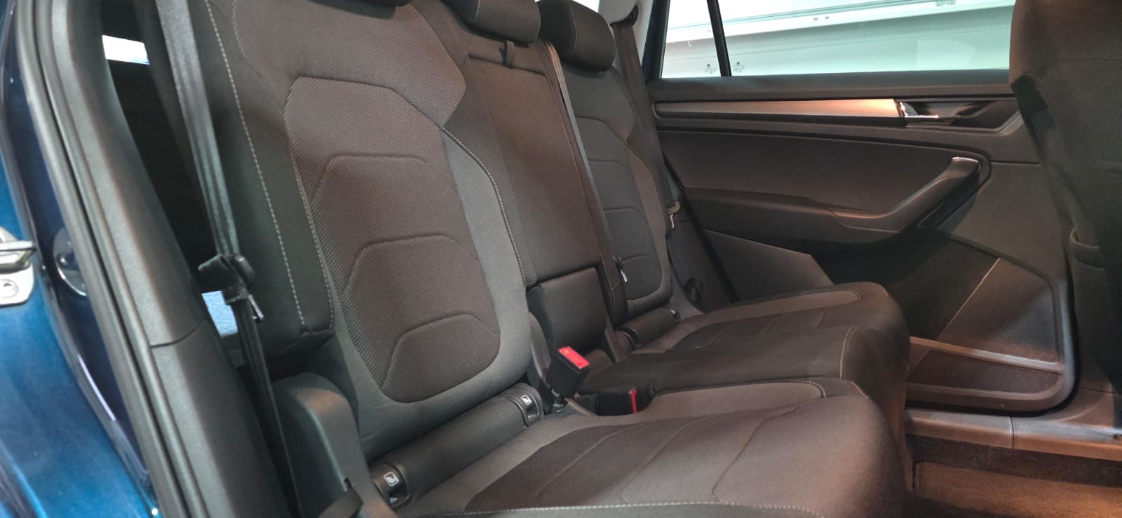 SKODA Kodiaq 2.0 TDI CR Ambition 4x4 DSG *CH-Fahrzeug* Frisch ab MFK: 02.2025* + AHK-image-23