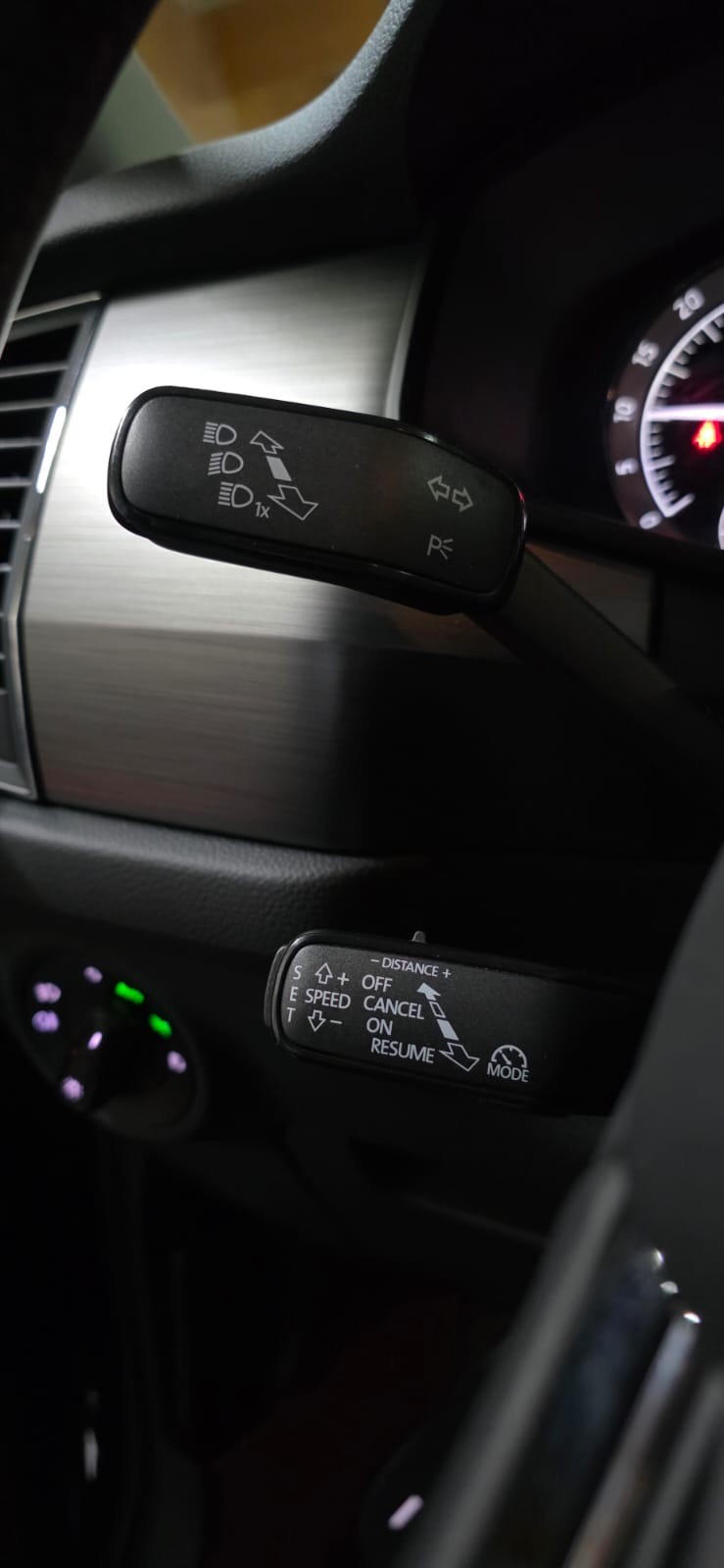 SKODA Kodiaq 2.0 TDI CR Ambition 4x4 DSG *CH-Fahrzeug* Frisch ab MFK: 02.2025* + AHK-image-14