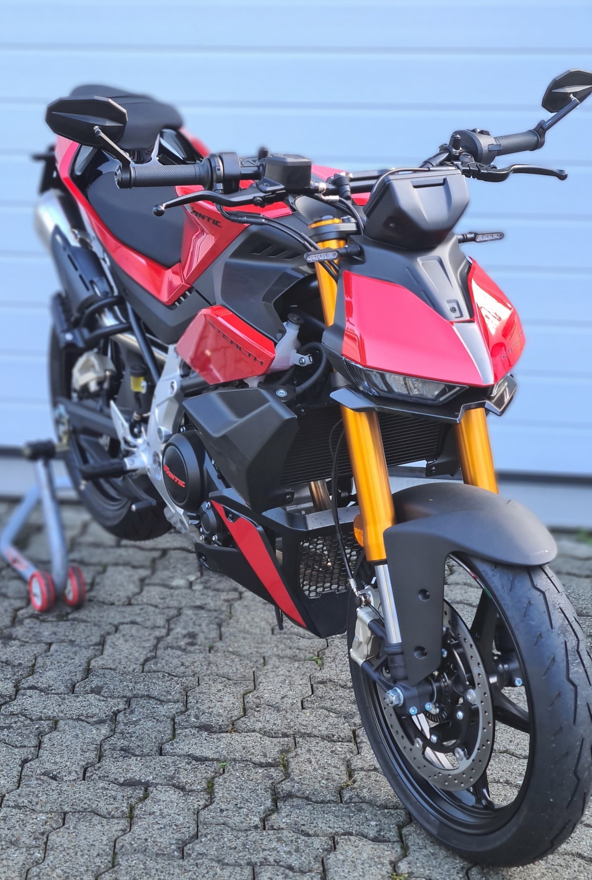 FANTIC STEALTH 125-image-1