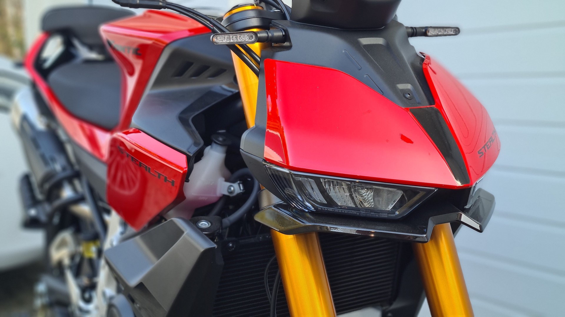 FANTIC STEALTH 125-image-11