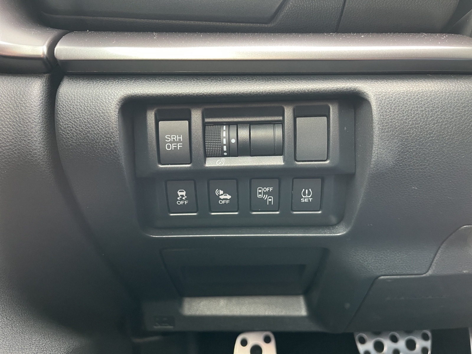 SUBARU Impreza 2.0i e-Boxer Swiss Plus-image-14