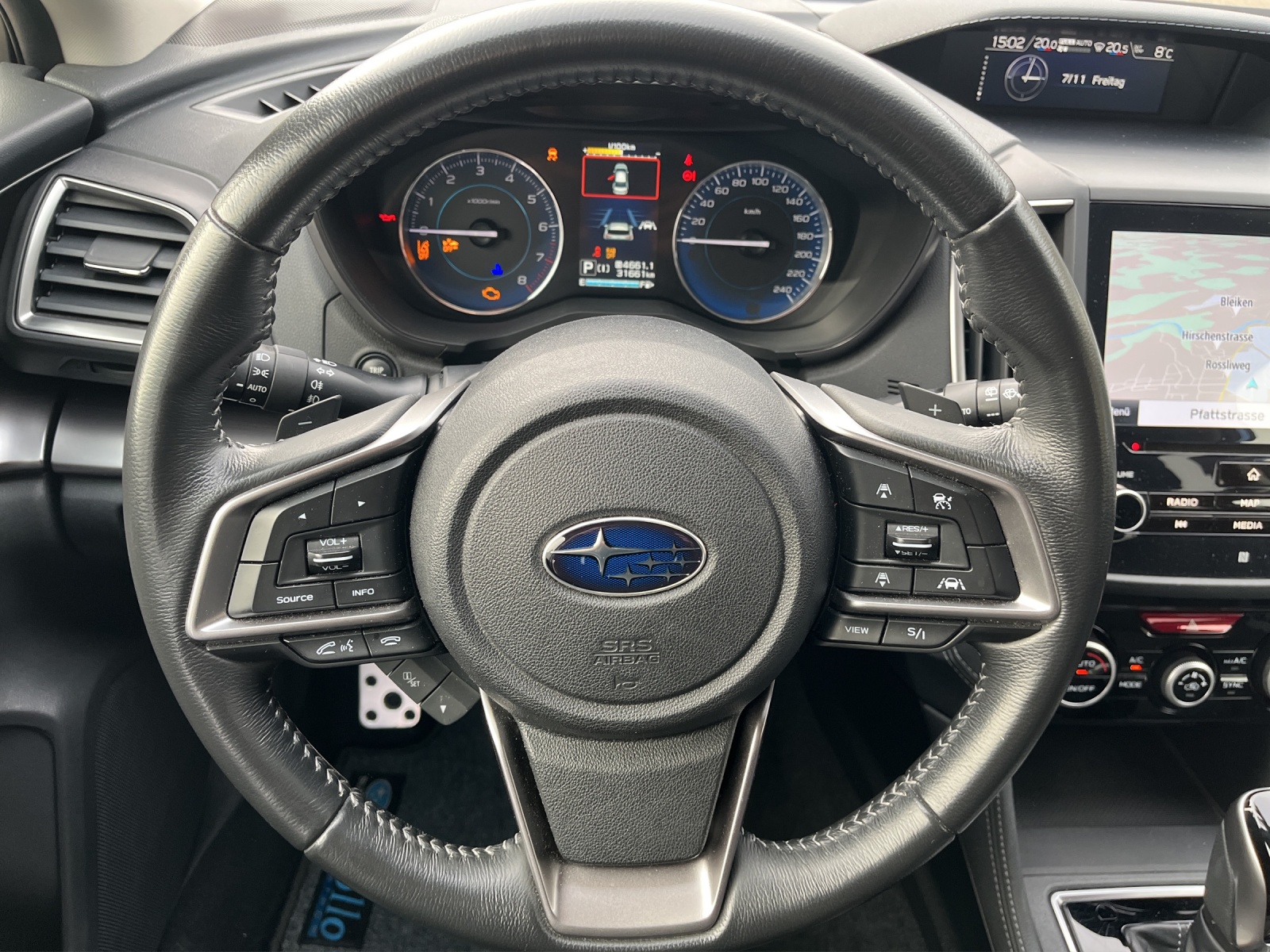 SUBARU Impreza 2.0i e-Boxer Swiss Plus-image-11