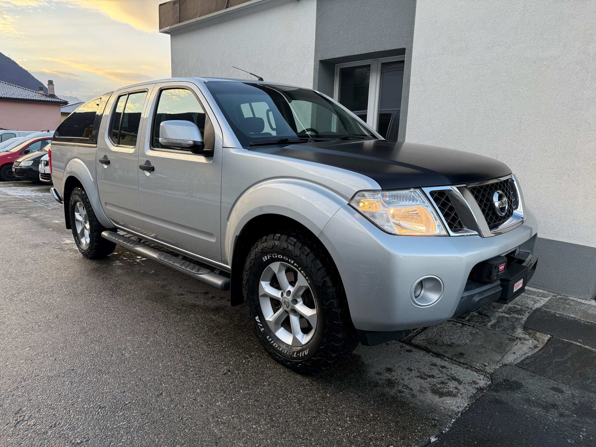 NISSAN Navara Double Cab SE 2.5 dCi 4WD LB