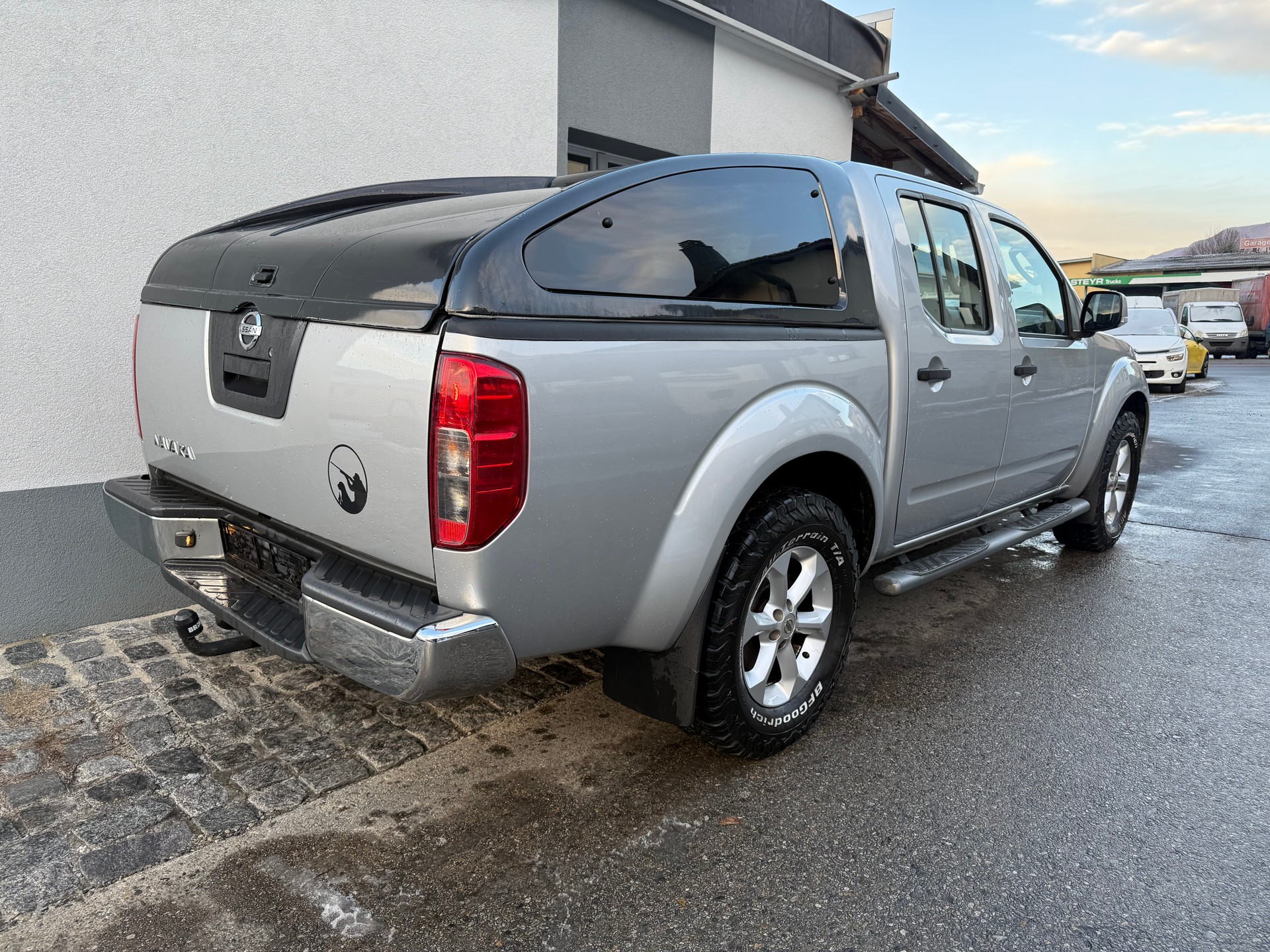 NISSAN Navara Double Cab SE 2.5 dCi 4WD LB-image-6