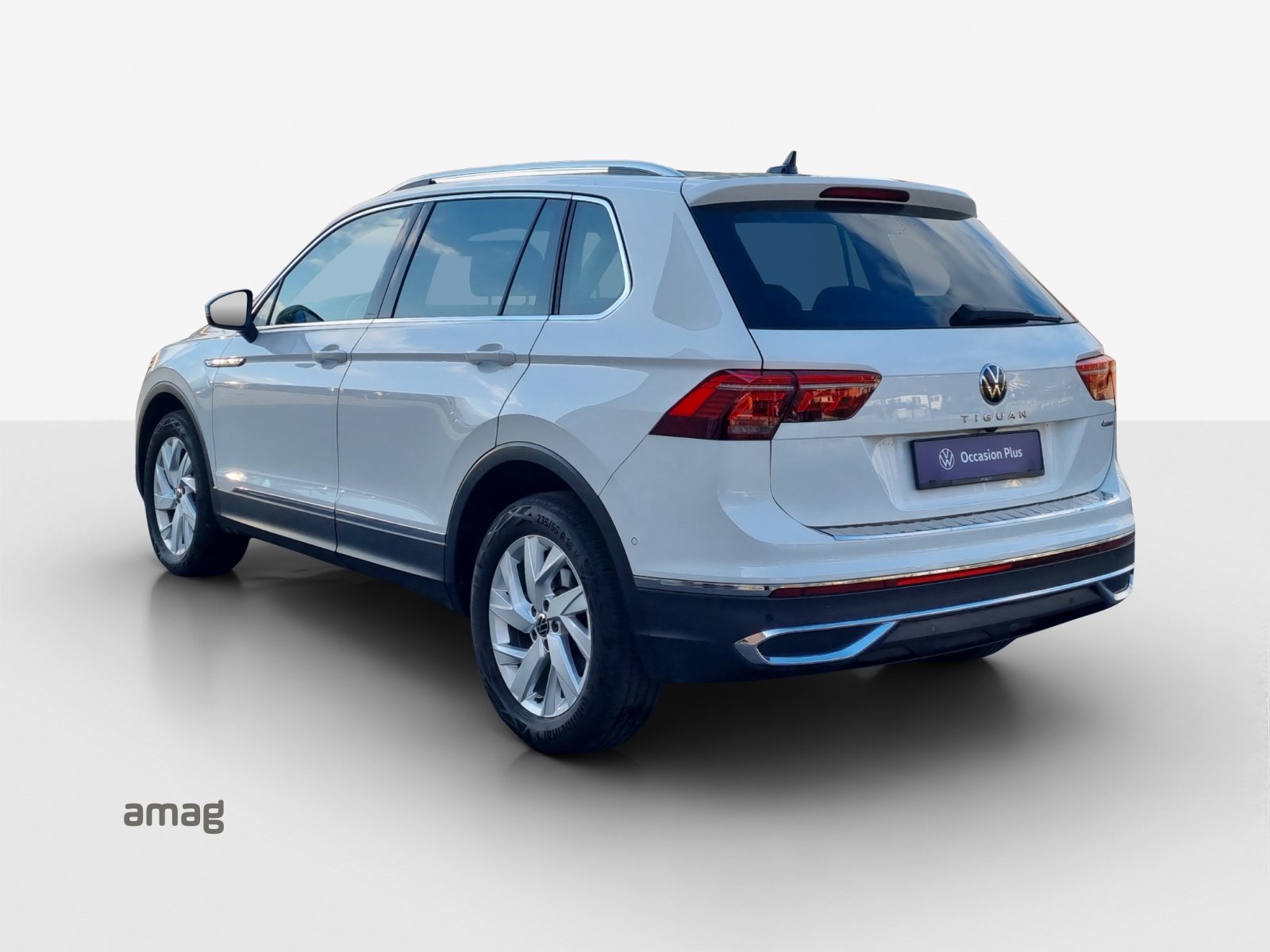 VW Tiguan 2.0 TDI SCR Elegance 4Motion DSG-image-2