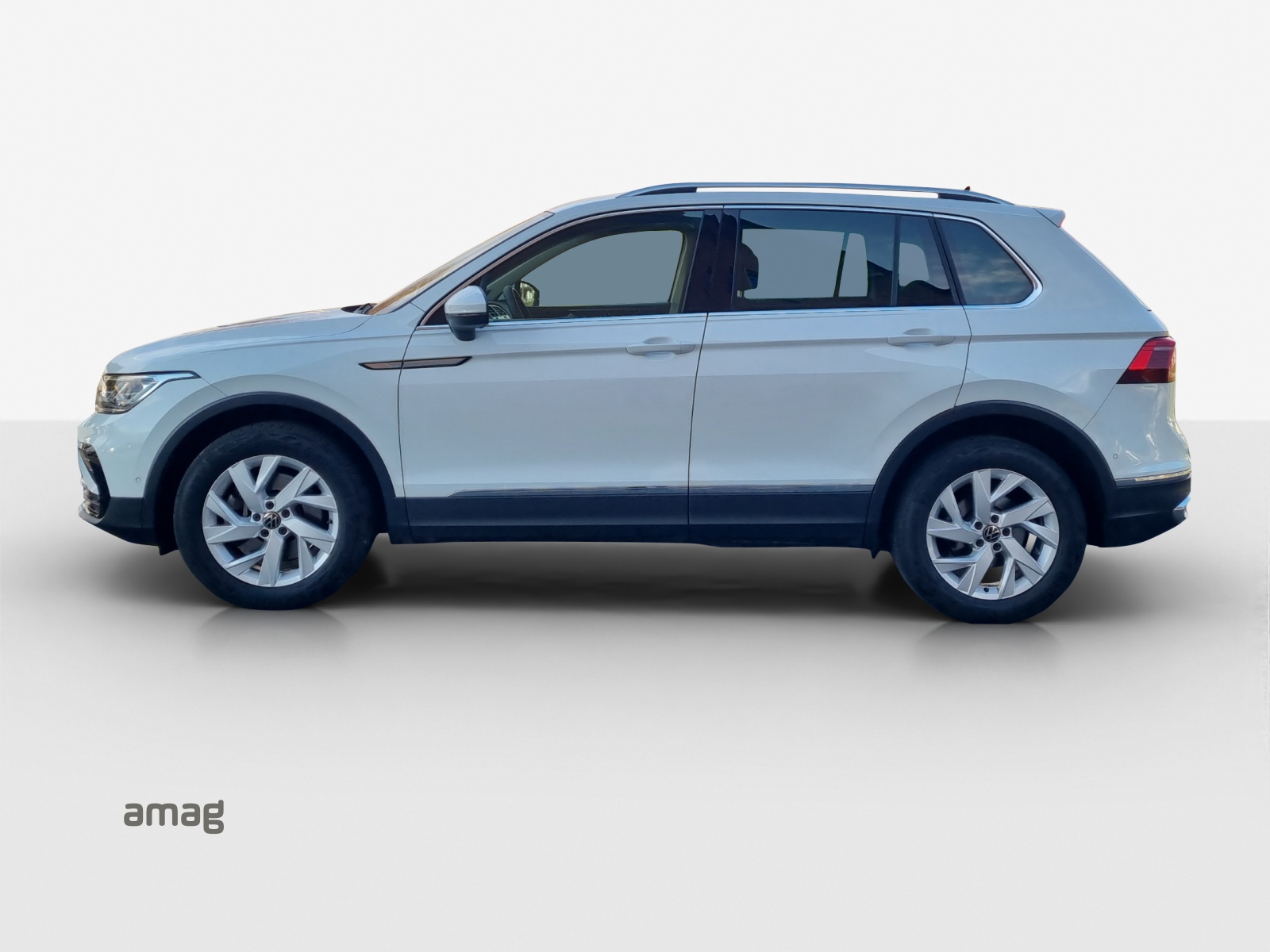 VW Tiguan 2.0 TDI SCR Elegance 4Motion DSG-image-1