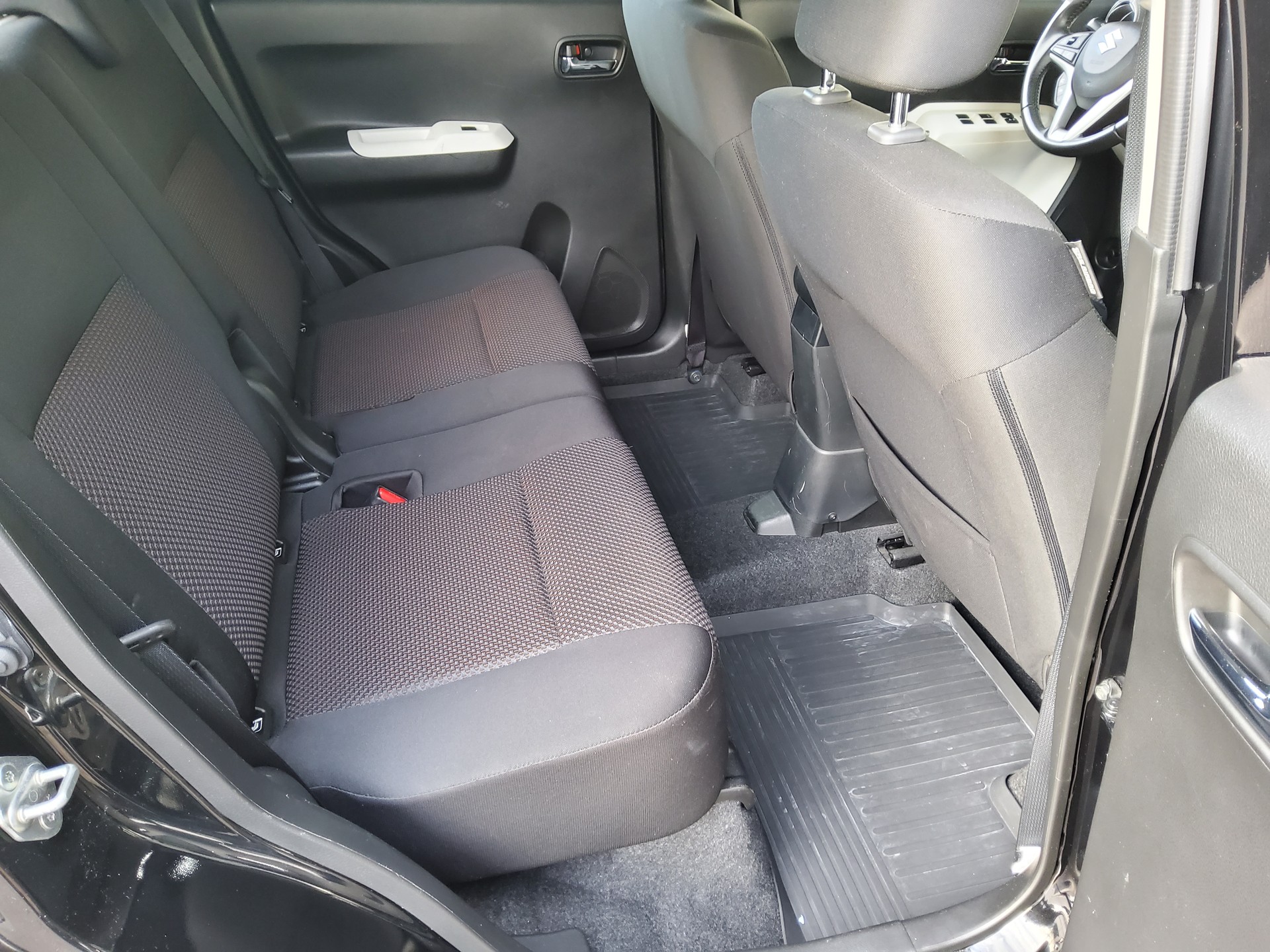 SUZUKI Ignis 1.2i Compact Top 4x4-image-9