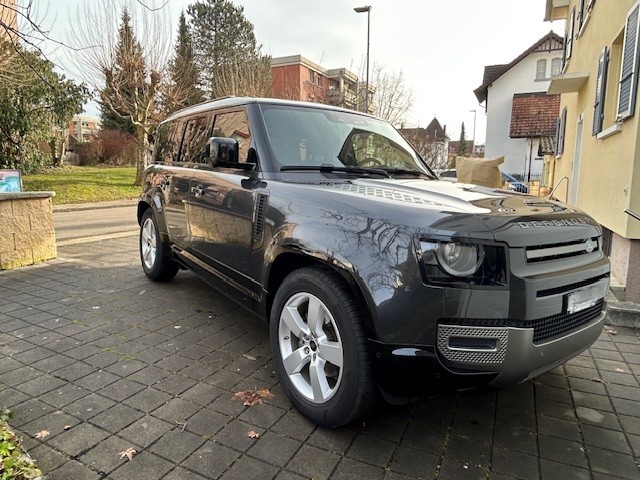 LAND ROVER Defender 110 3.0 D I6 250 X-Dynamic SE AWD AT8-image-3