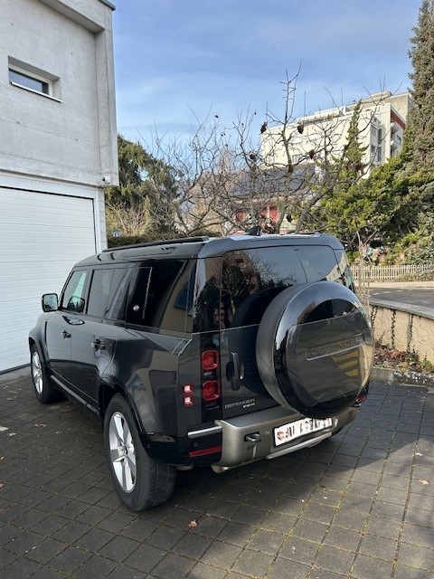 LAND ROVER Defender 110 3.0 D I6 250 X-Dynamic SE AWD AT8-image-2