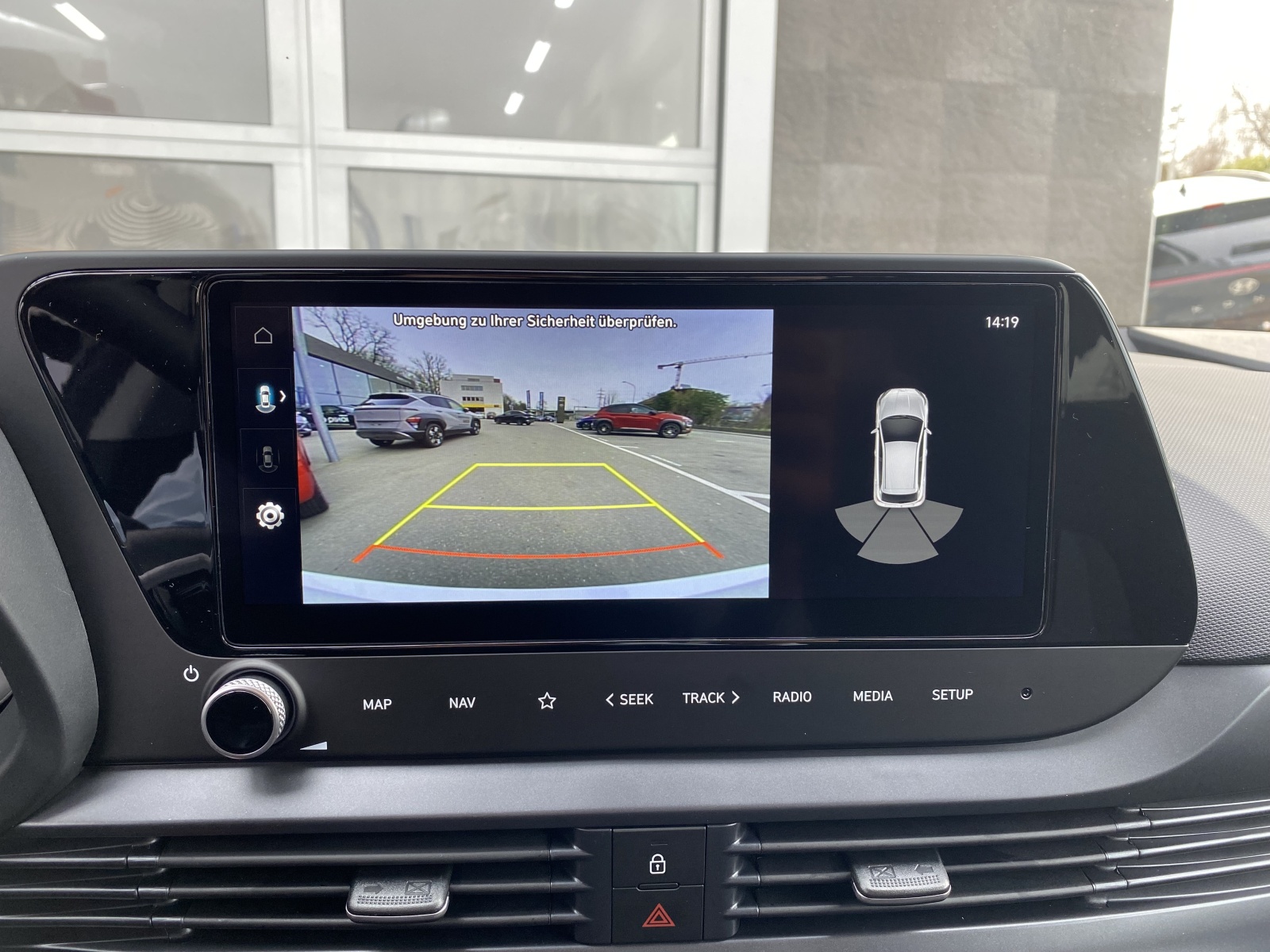 HYUNDAI i20 1.0 T-GDi Amplia DCT-image-9