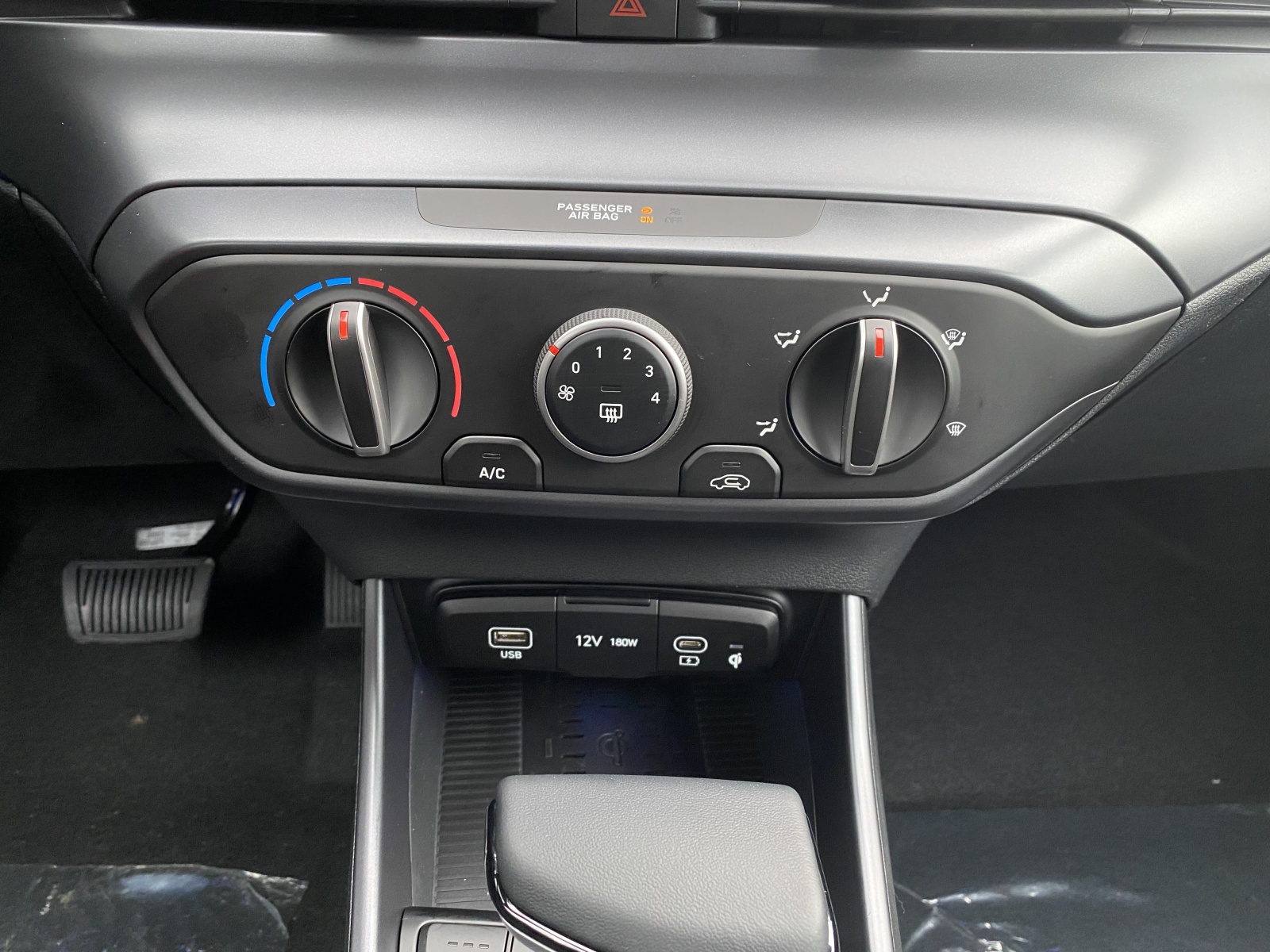 HYUNDAI i20 1.0 T-GDi Amplia DCT-image-10