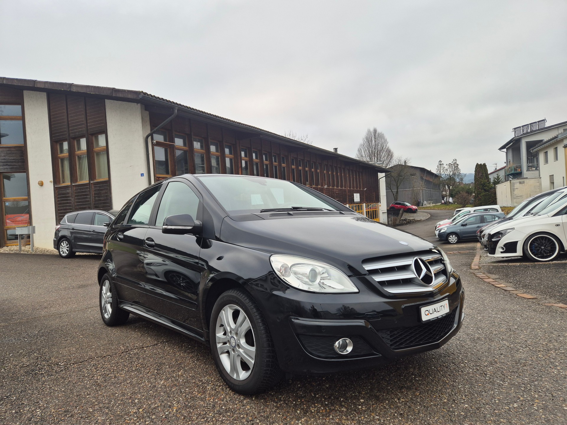 MERCEDES-BENZ B 180 My Star Autotronic-image-1