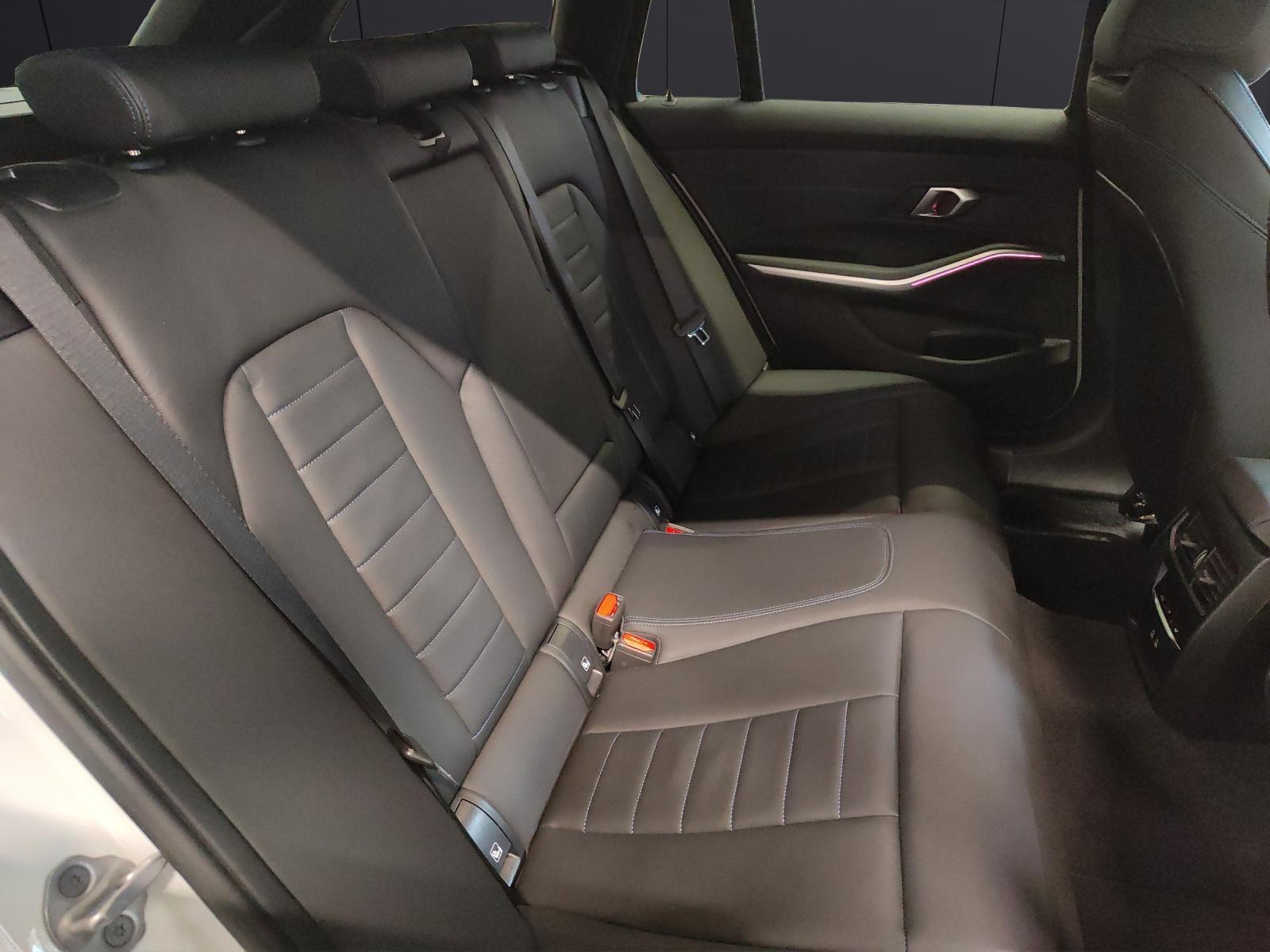 BMW 320d xDrive SAG Touring Attraktiven Leasingzinssatz ab 1,9 % bei Abschluss einer BMW Fahrzeugversicherung.-image-16