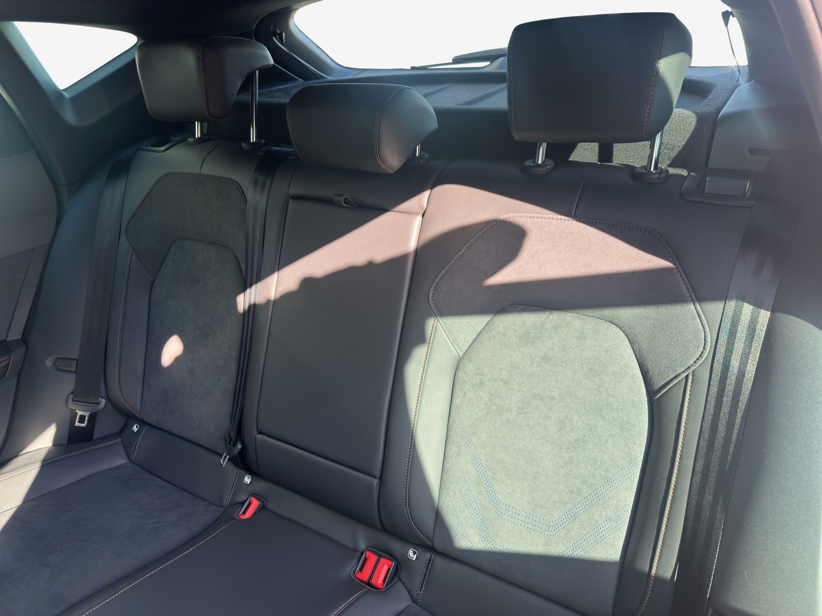 CUPRA Formentor 1.5 e-HYBRID pHEV Prime Edition VZ DSG-image-11