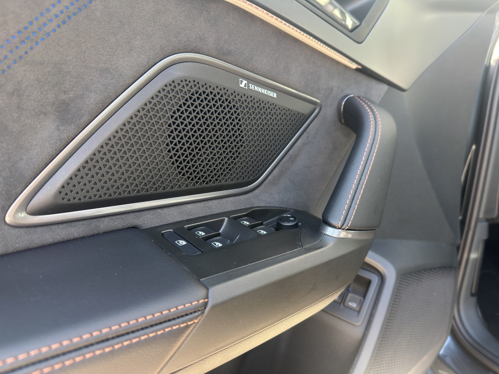CUPRA Formentor 1.5 e-HYBRID pHEV Prime Edition VZ DSG-image-14