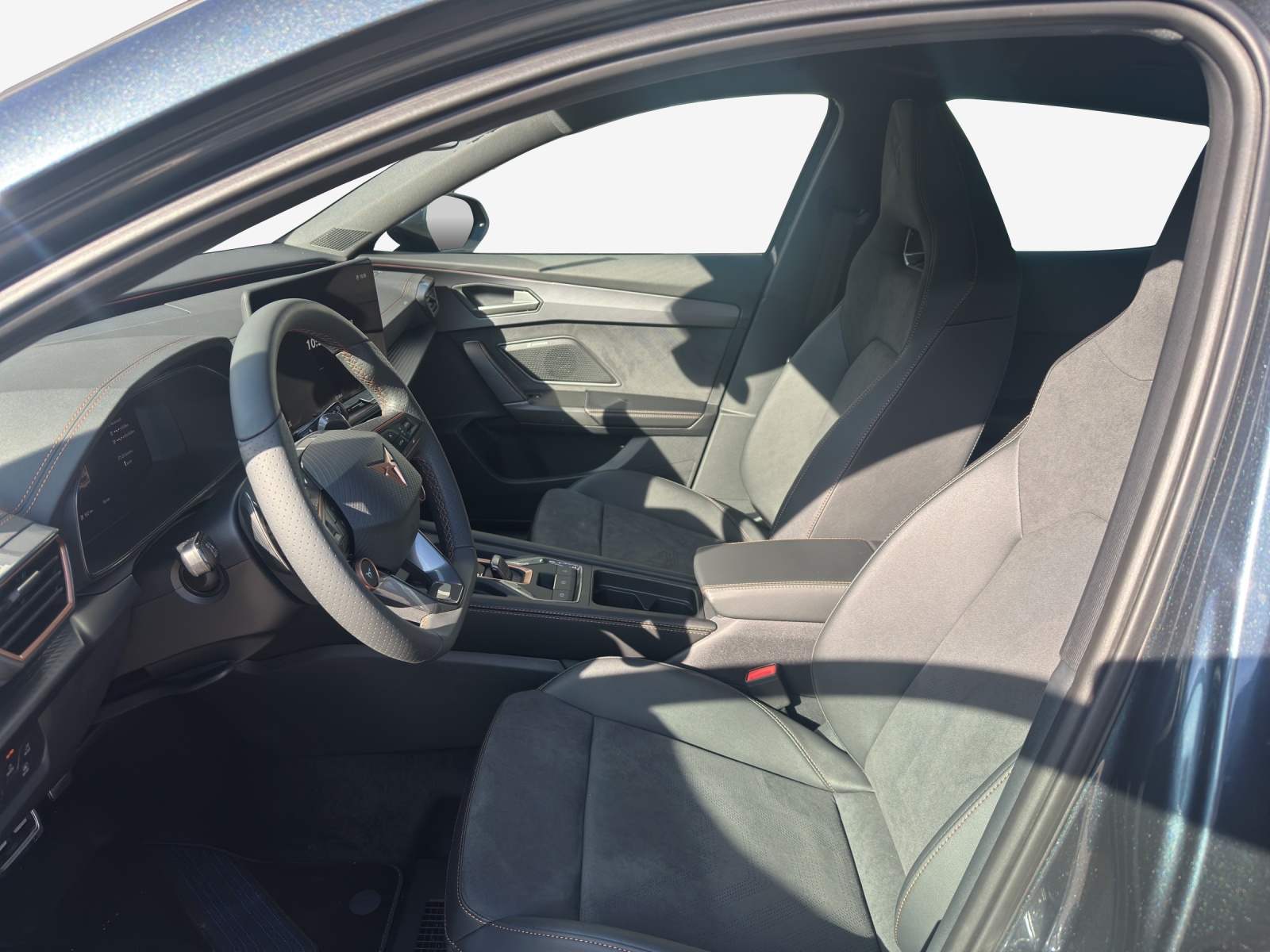 CUPRA Formentor 1.5 e-HYBRID pHEV Prime Edition VZ DSG-image-7