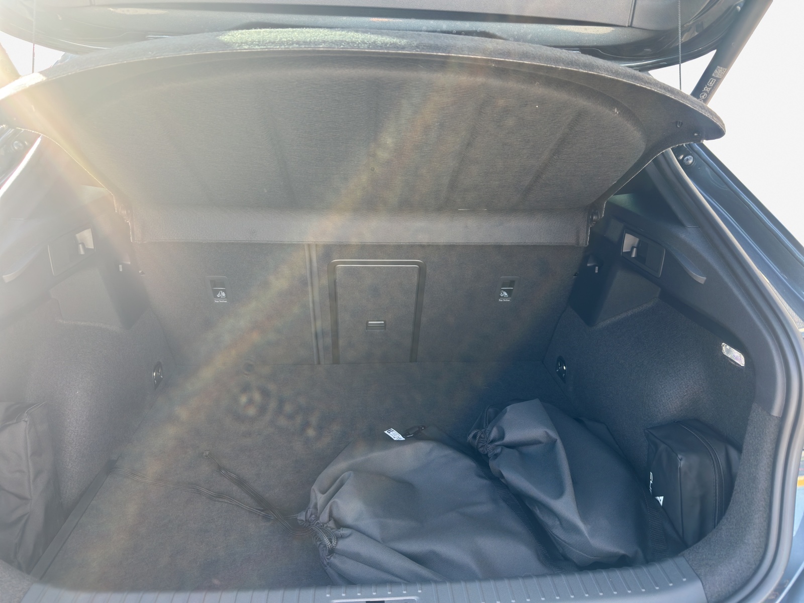 CUPRA Formentor 1.5 e-HYBRID pHEV Prime Edition VZ DSG-image-12