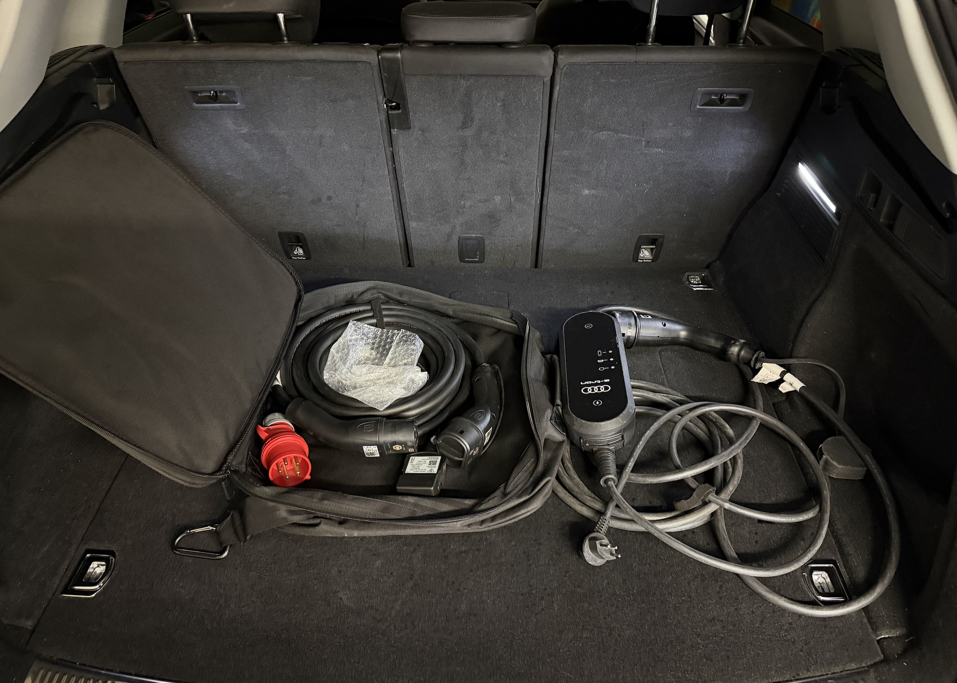 AUDI 50 TFSI e quattro plugin hybrid-image-9