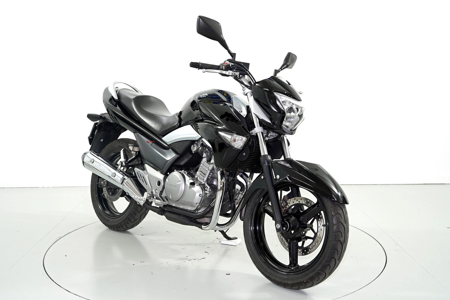 SUZUKI GW 250-showroom-element-1